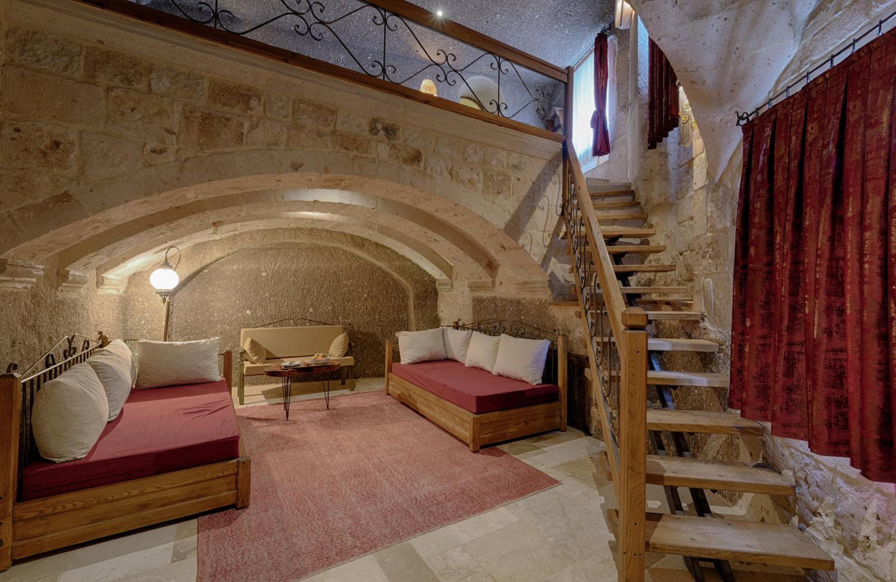 Hera Cave Suites - Image 182