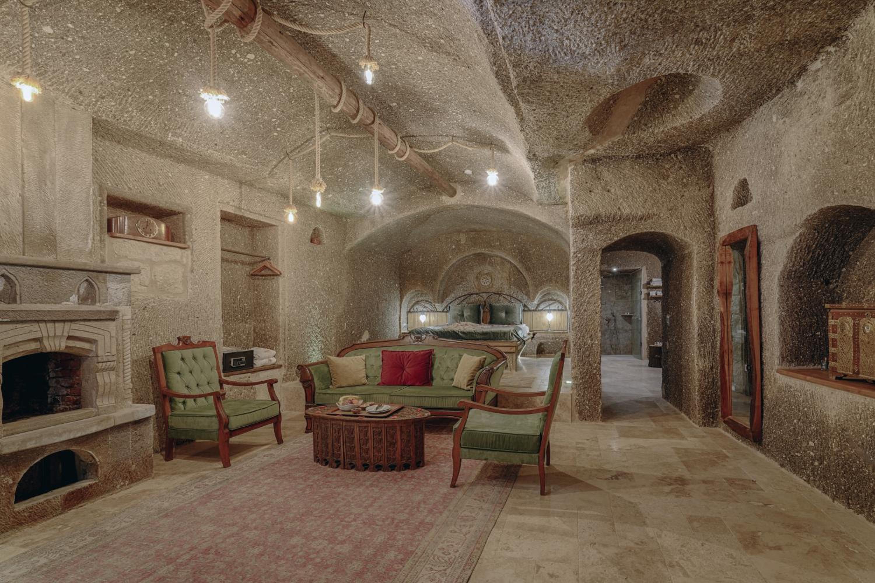 Hera Cave Suites - Image 212
