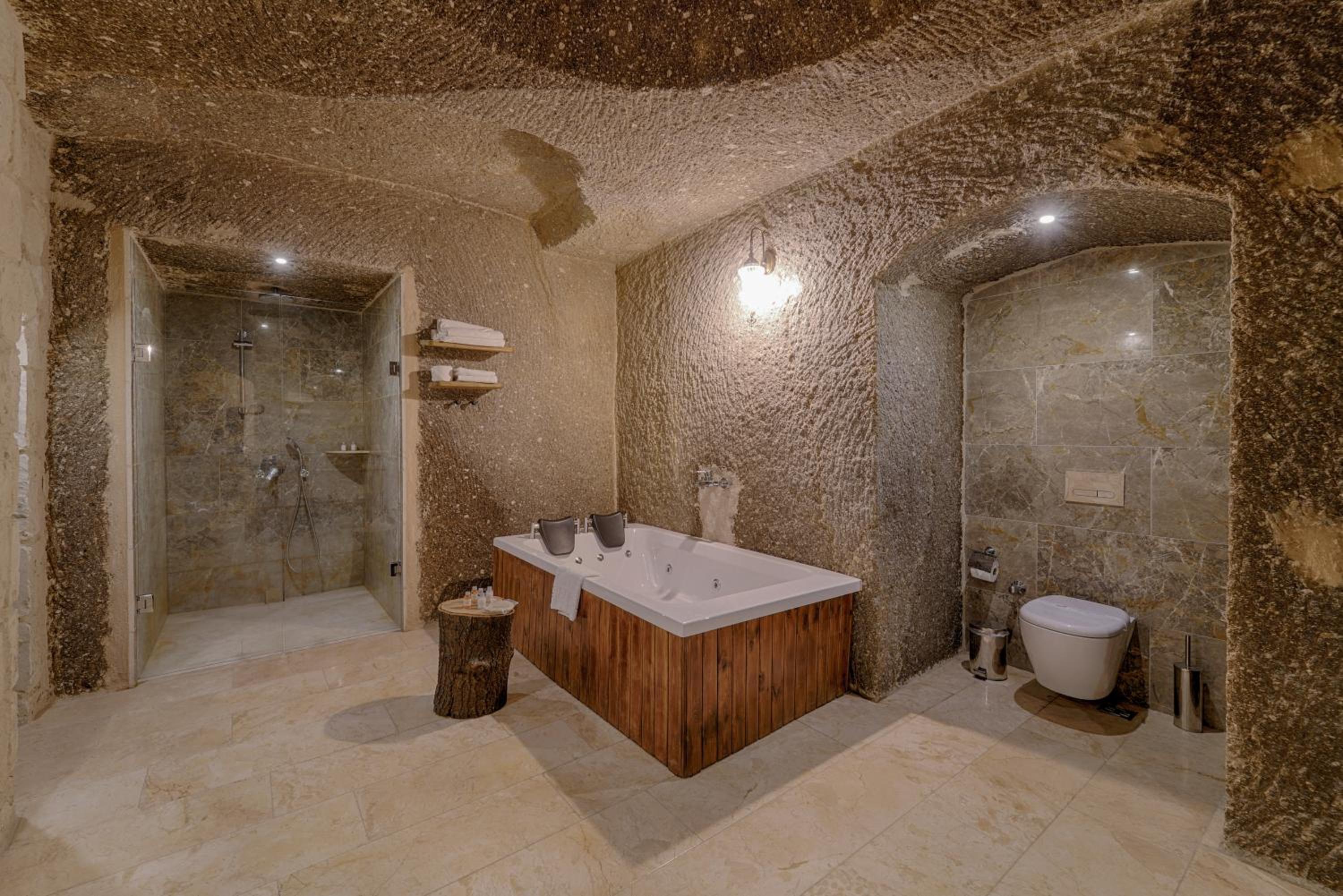 Hera Cave Suites - Image 211