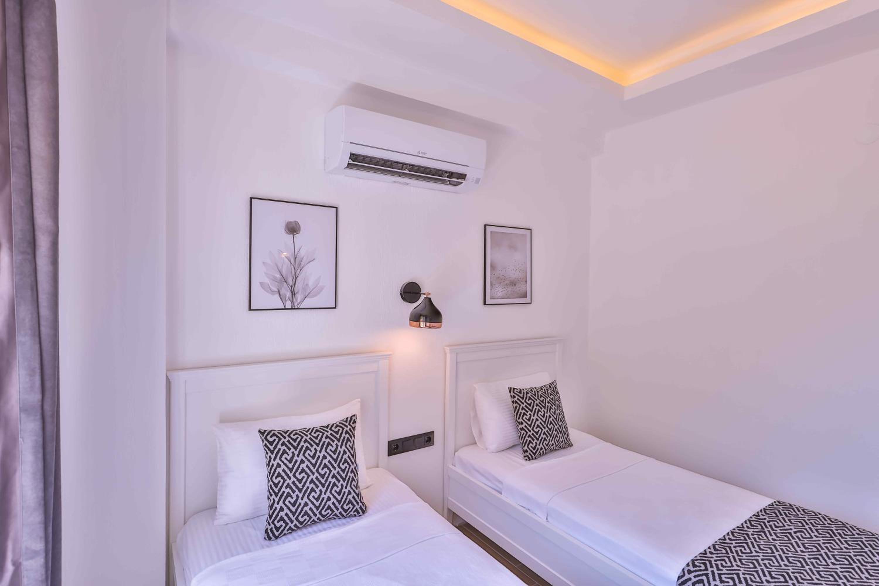 Lobelya Suites - Image 28