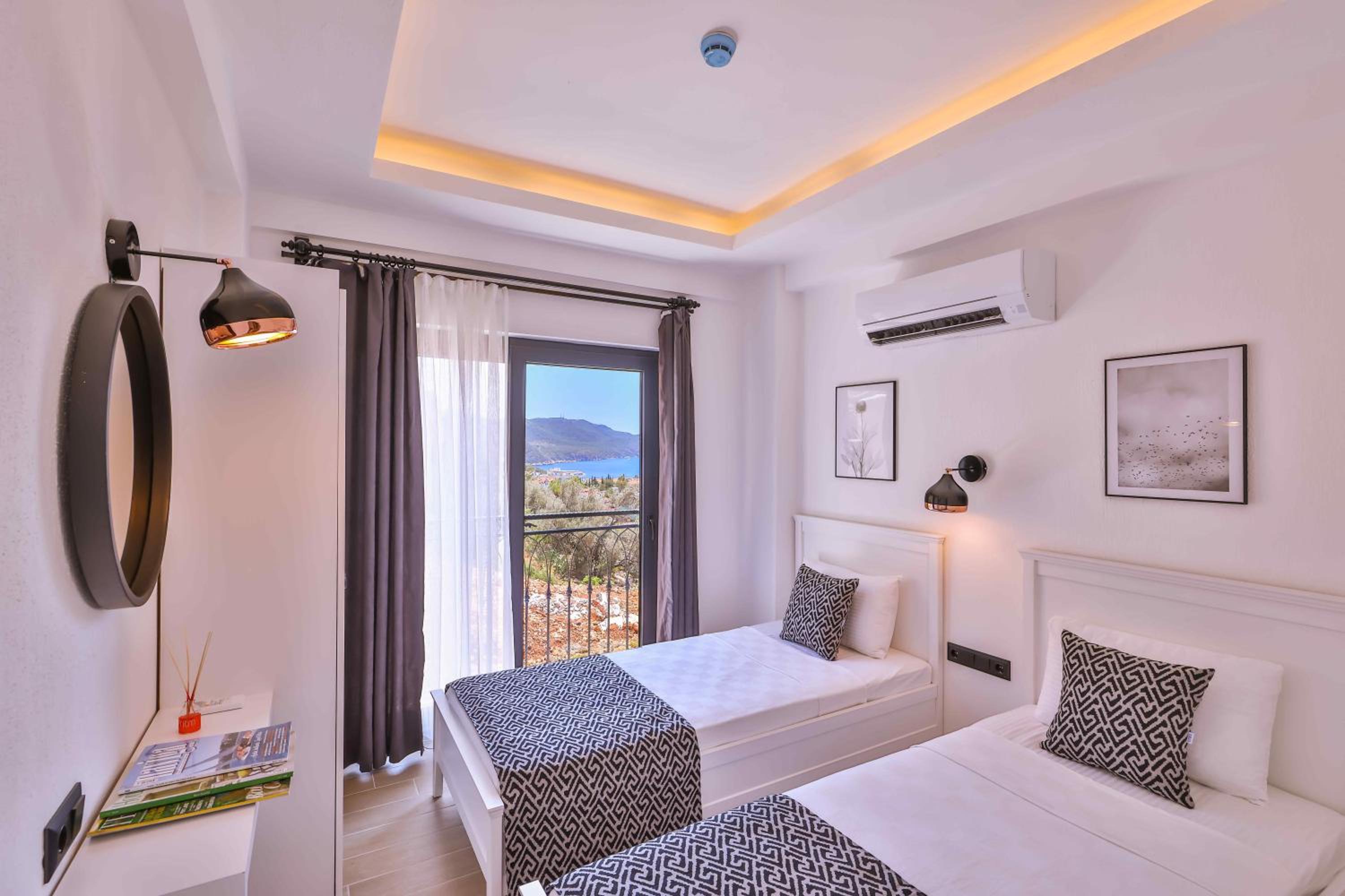Lobelya Suites - Image 8