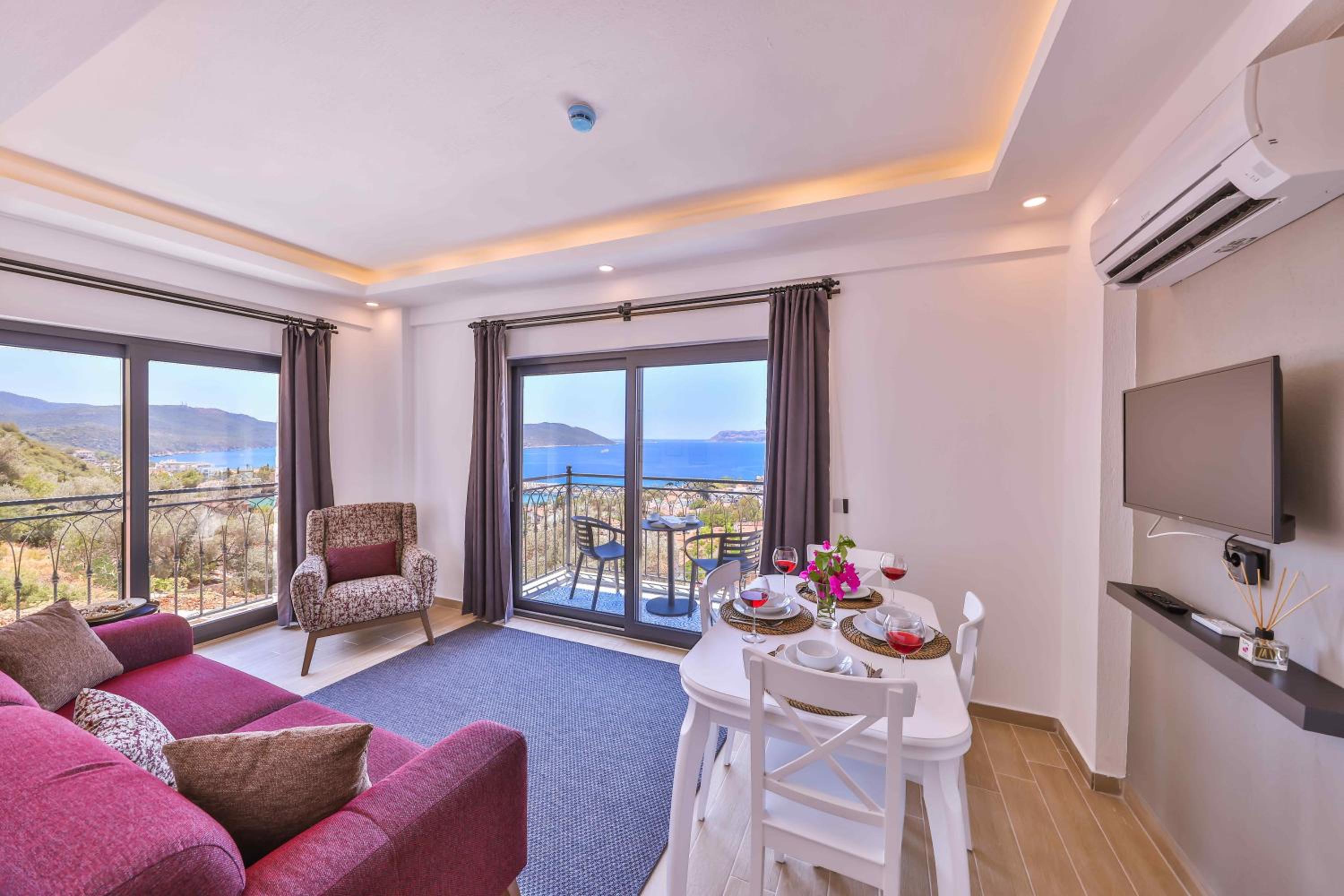 Lobelya Suites - Image 33
