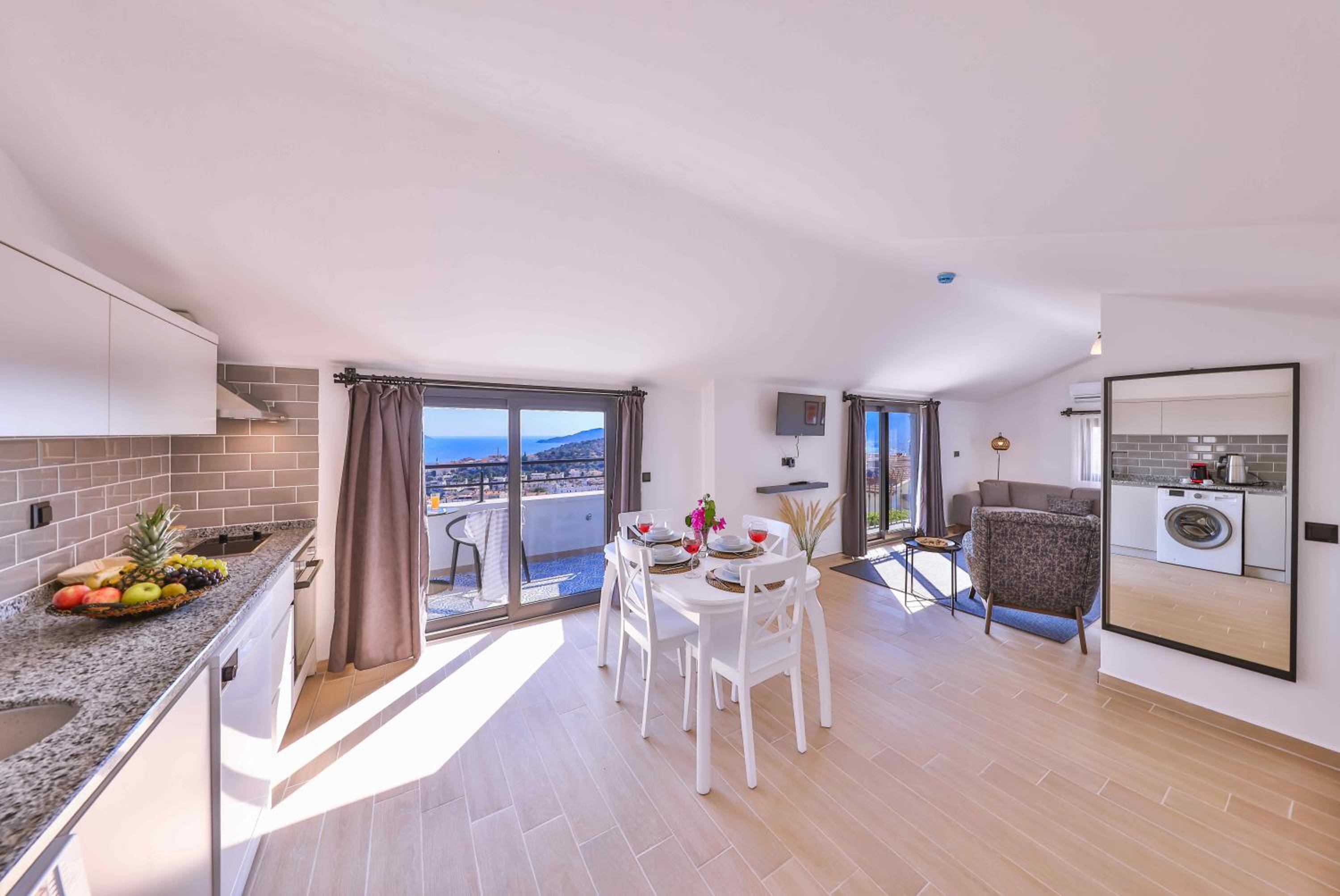 Lobelya Suites - Image 40