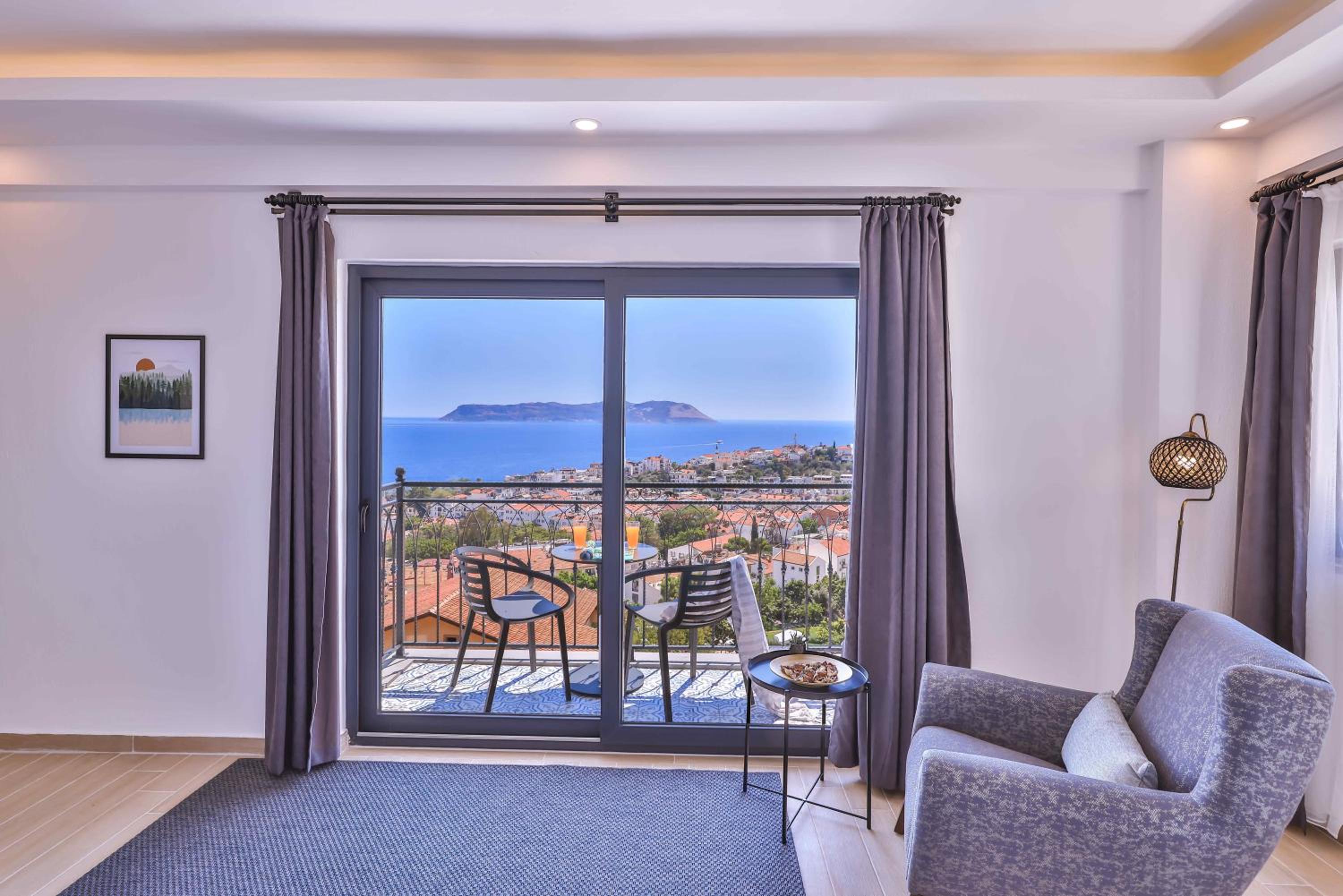 Lobelya Suites - Image 17
