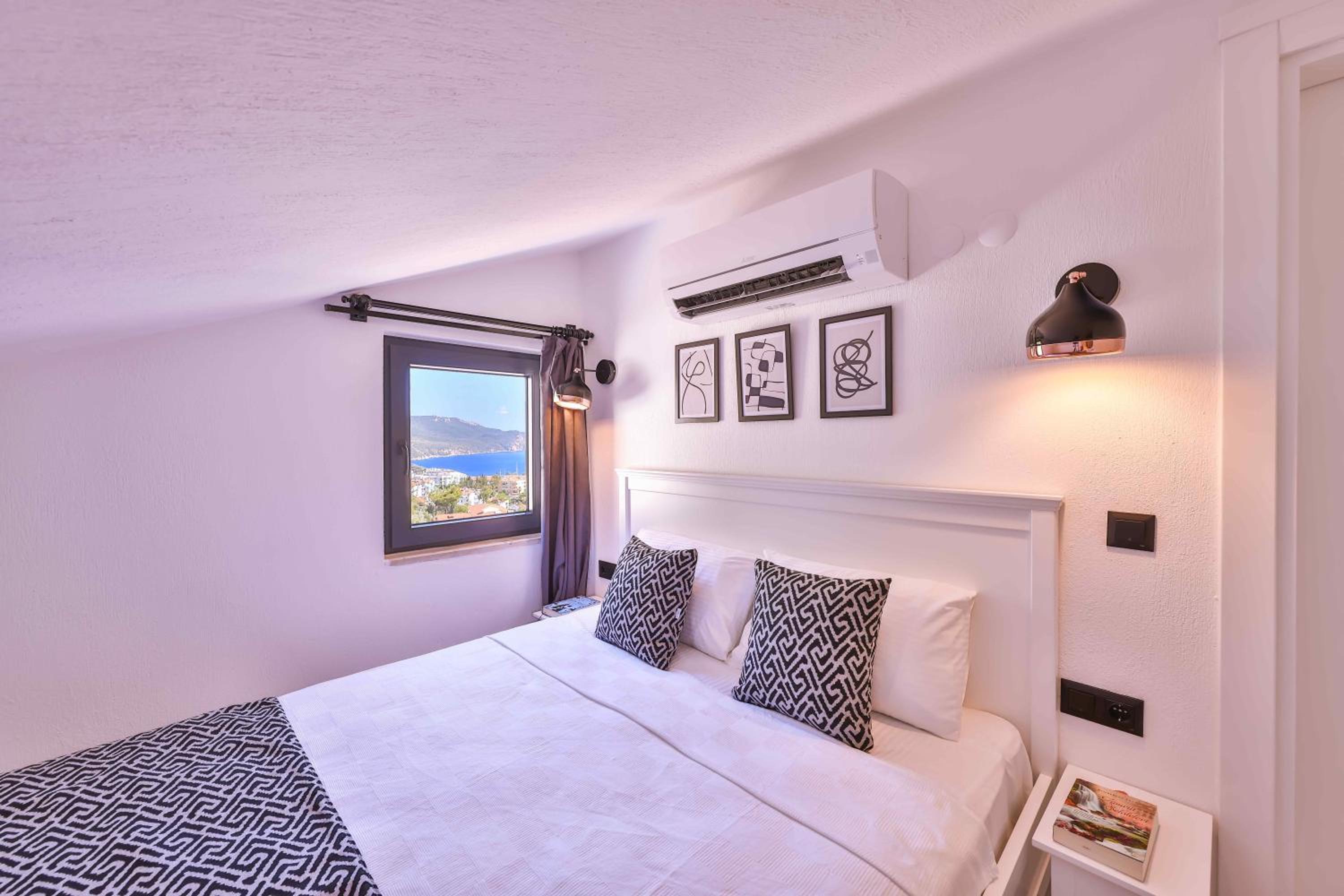 Lobelya Suites - Image 11