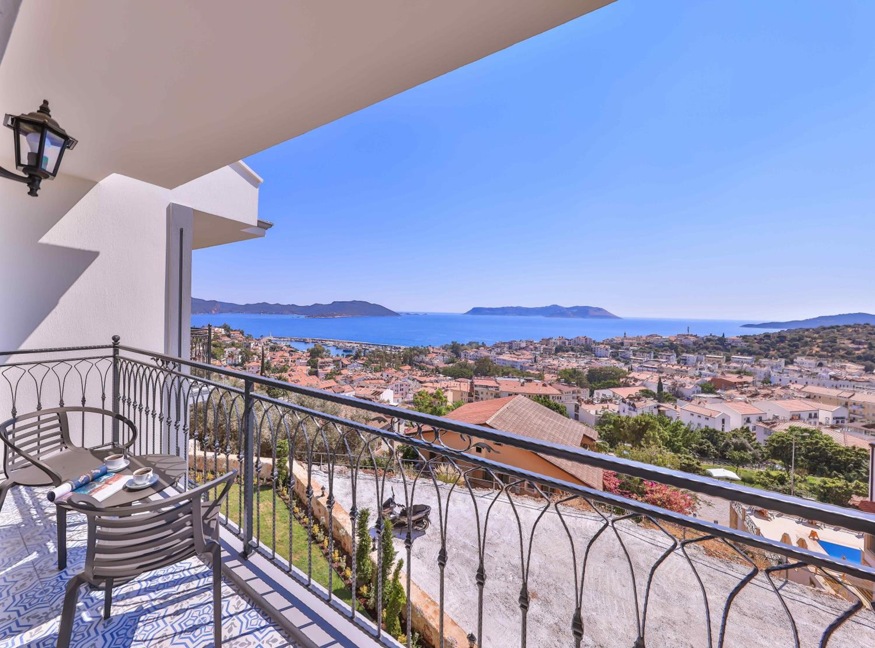Lobelya Suites - Image 10