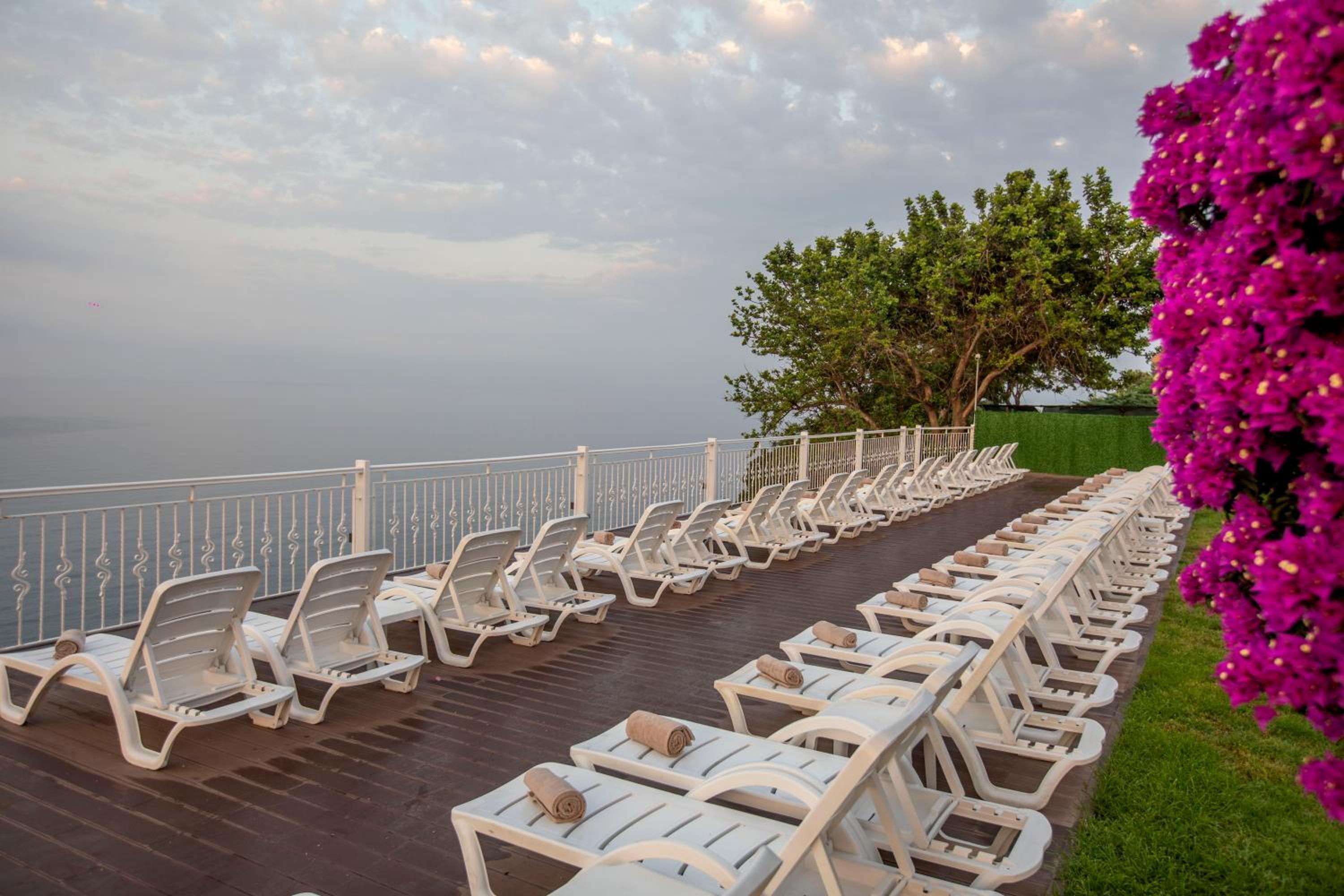Falcon Otel - Image 13