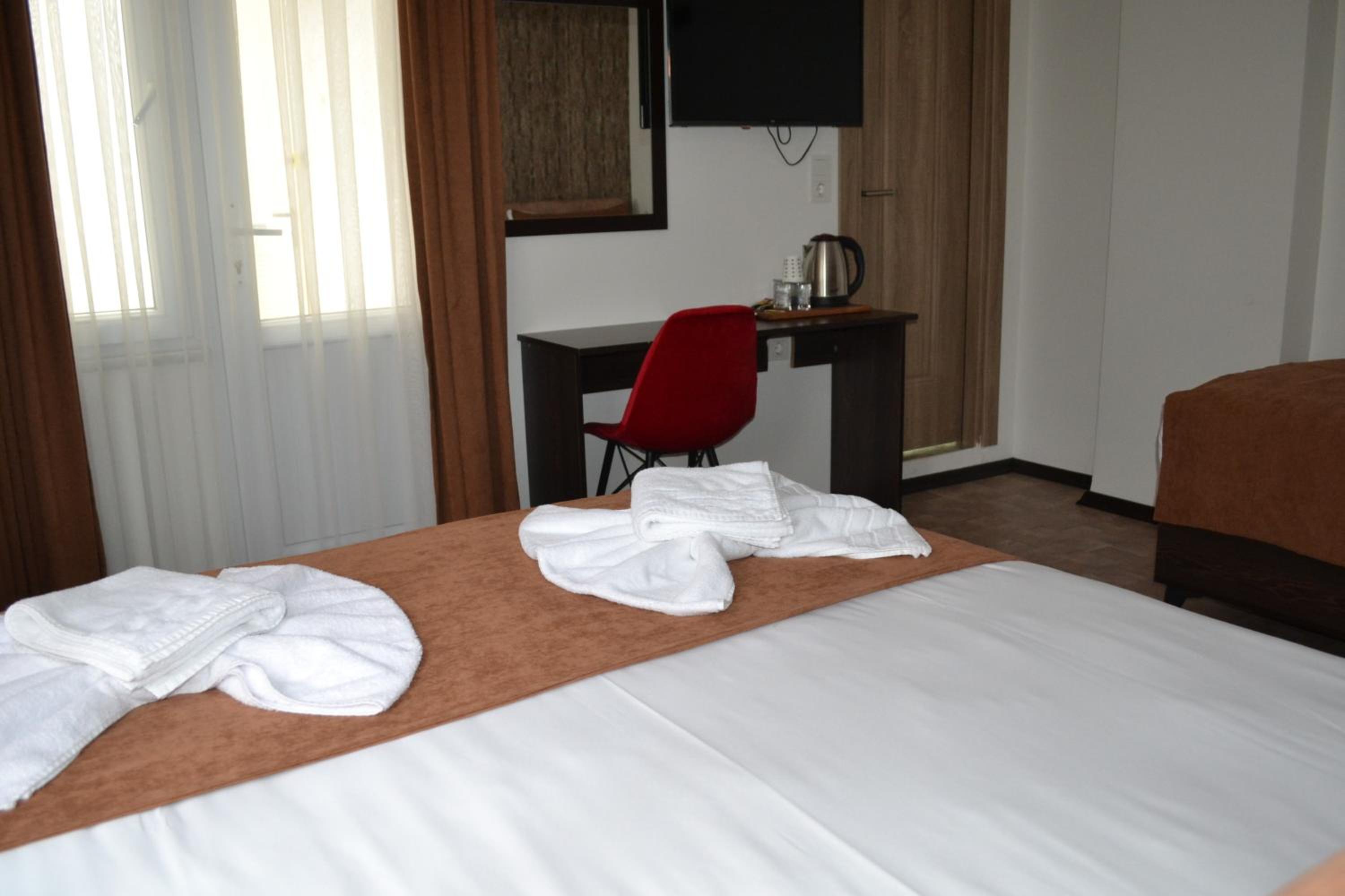 HOTEL GLOBAL 2022 becomes GLOBAL OTEL 2022. - Image 109