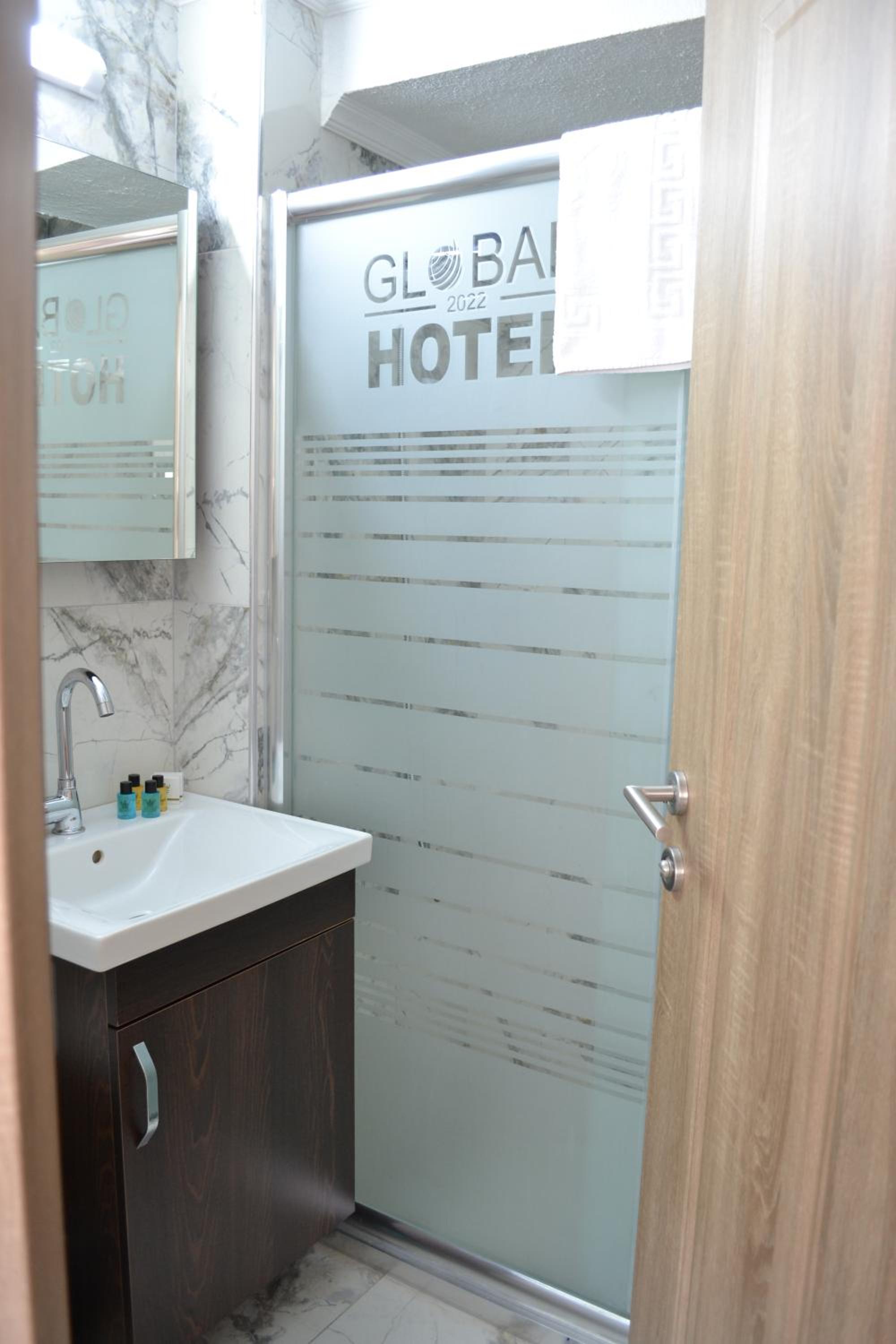 HOTEL GLOBAL 2022 becomes GLOBAL OTEL 2022. - Image 50