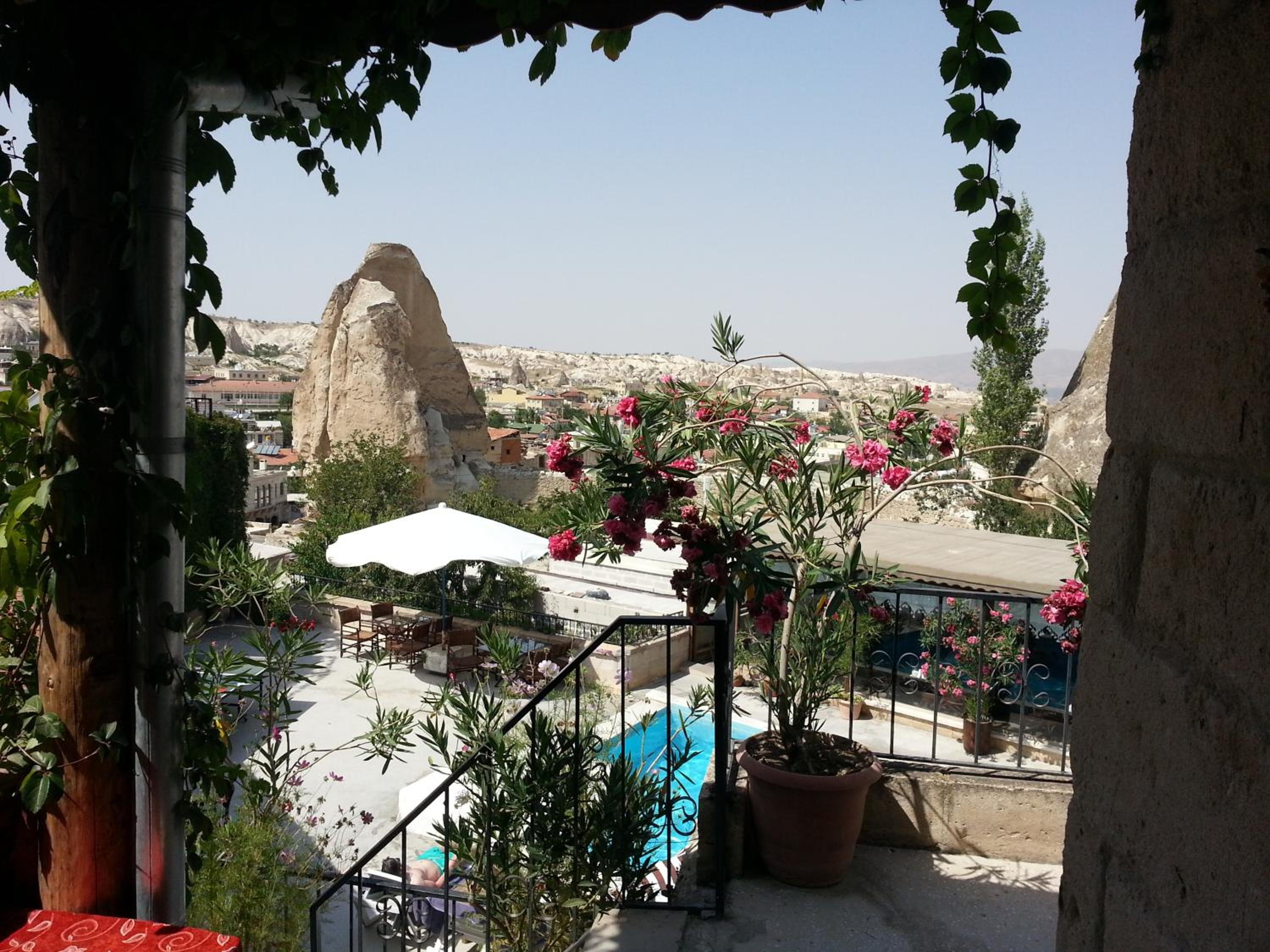 Local Cave House Hotel - Image 105