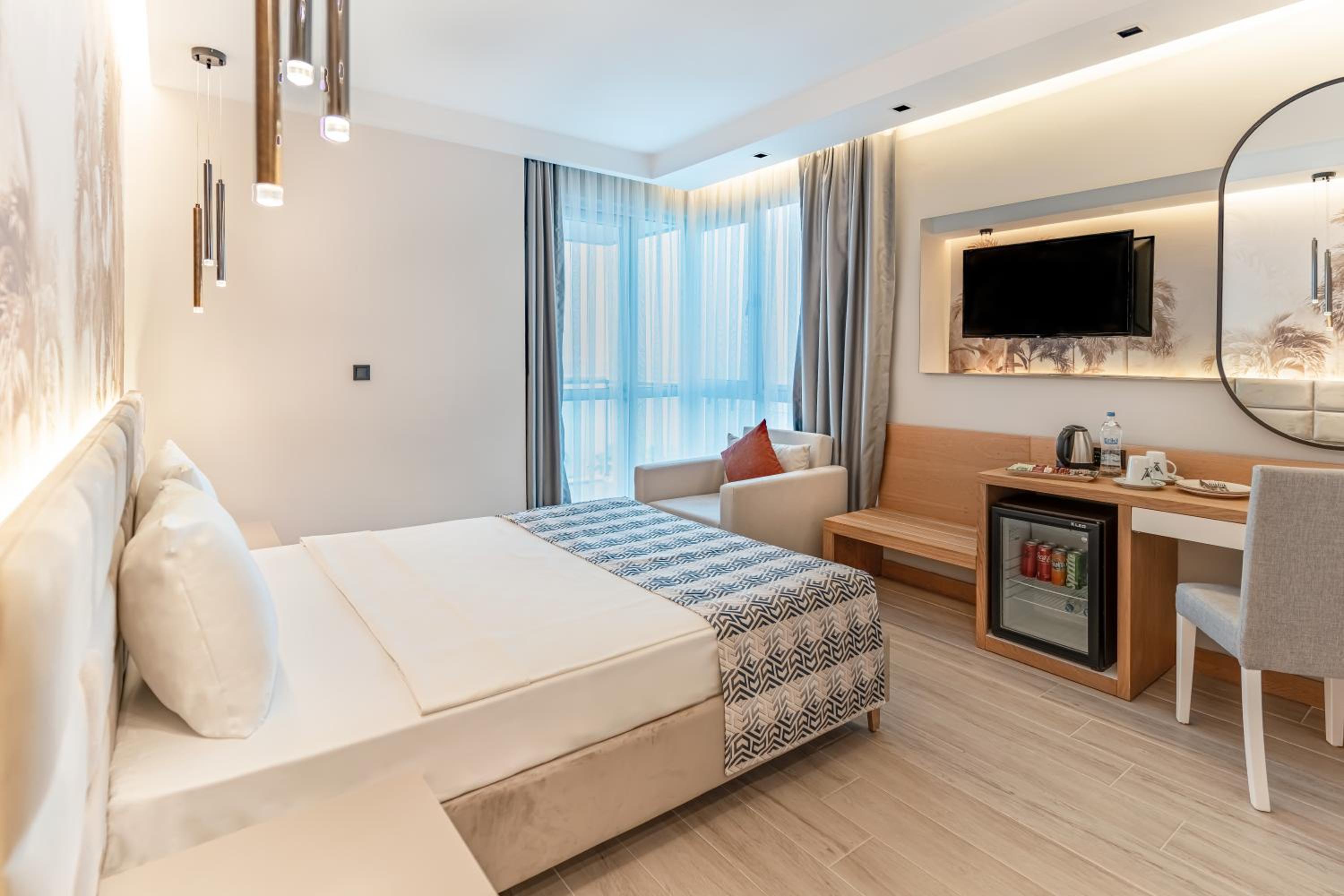 PEARLY HOTEL - Image 16