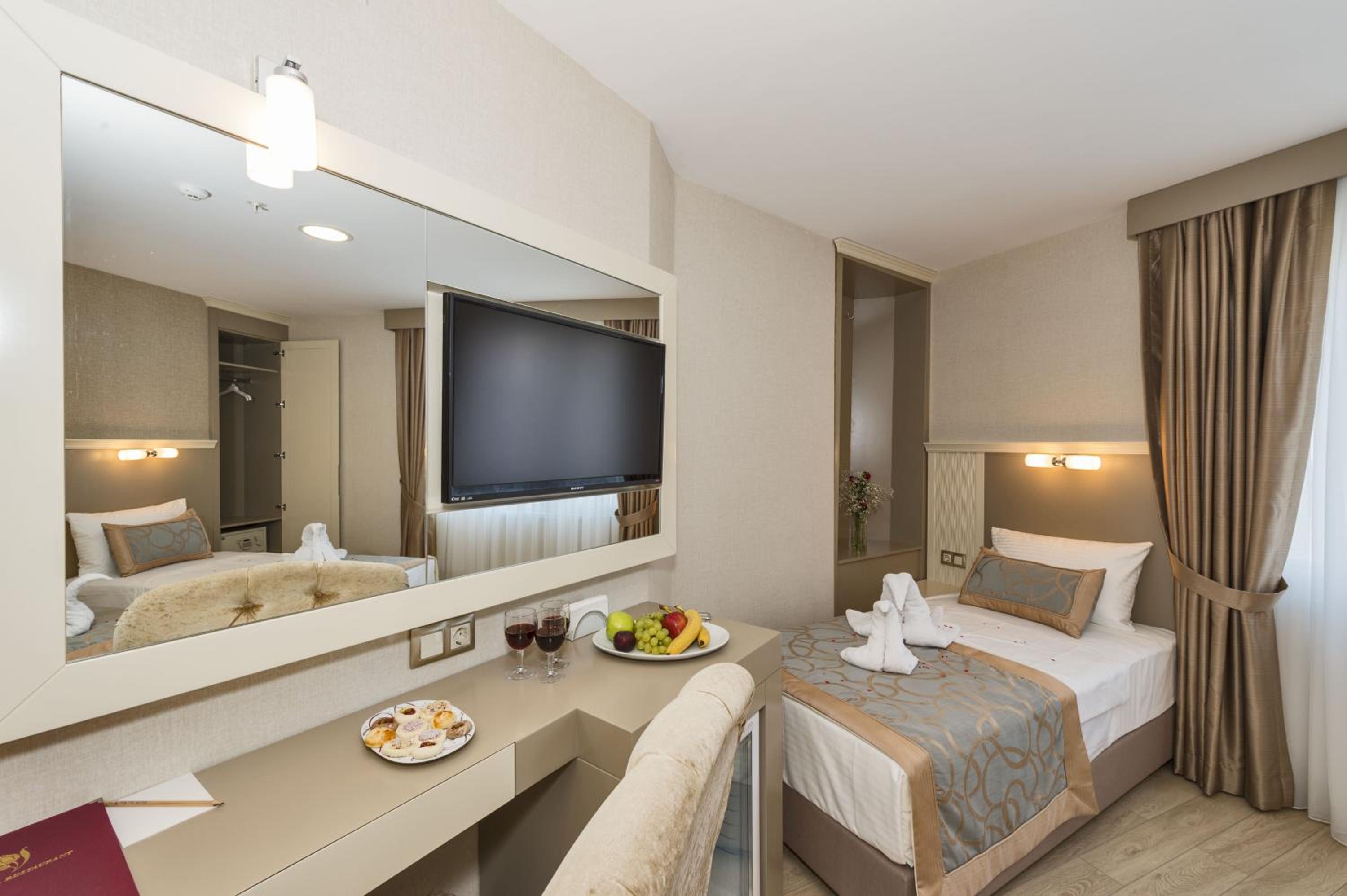 Marcello Hotel - Image 13