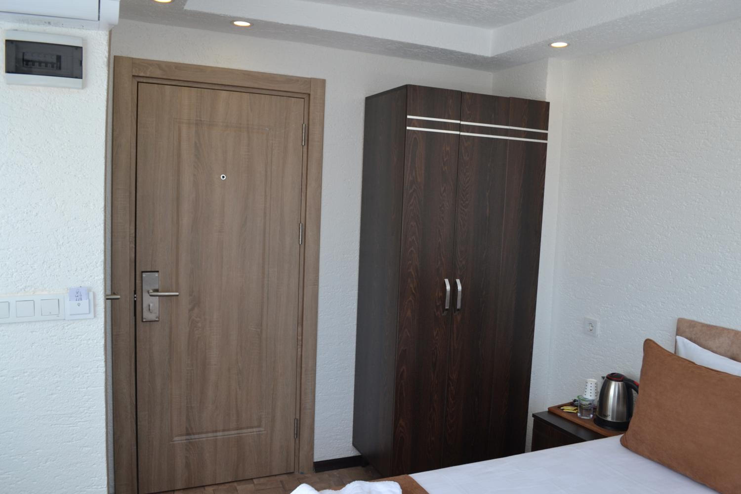 HOTEL GLOBAL 2022 becomes GLOBAL OTEL 2022. - Image 69