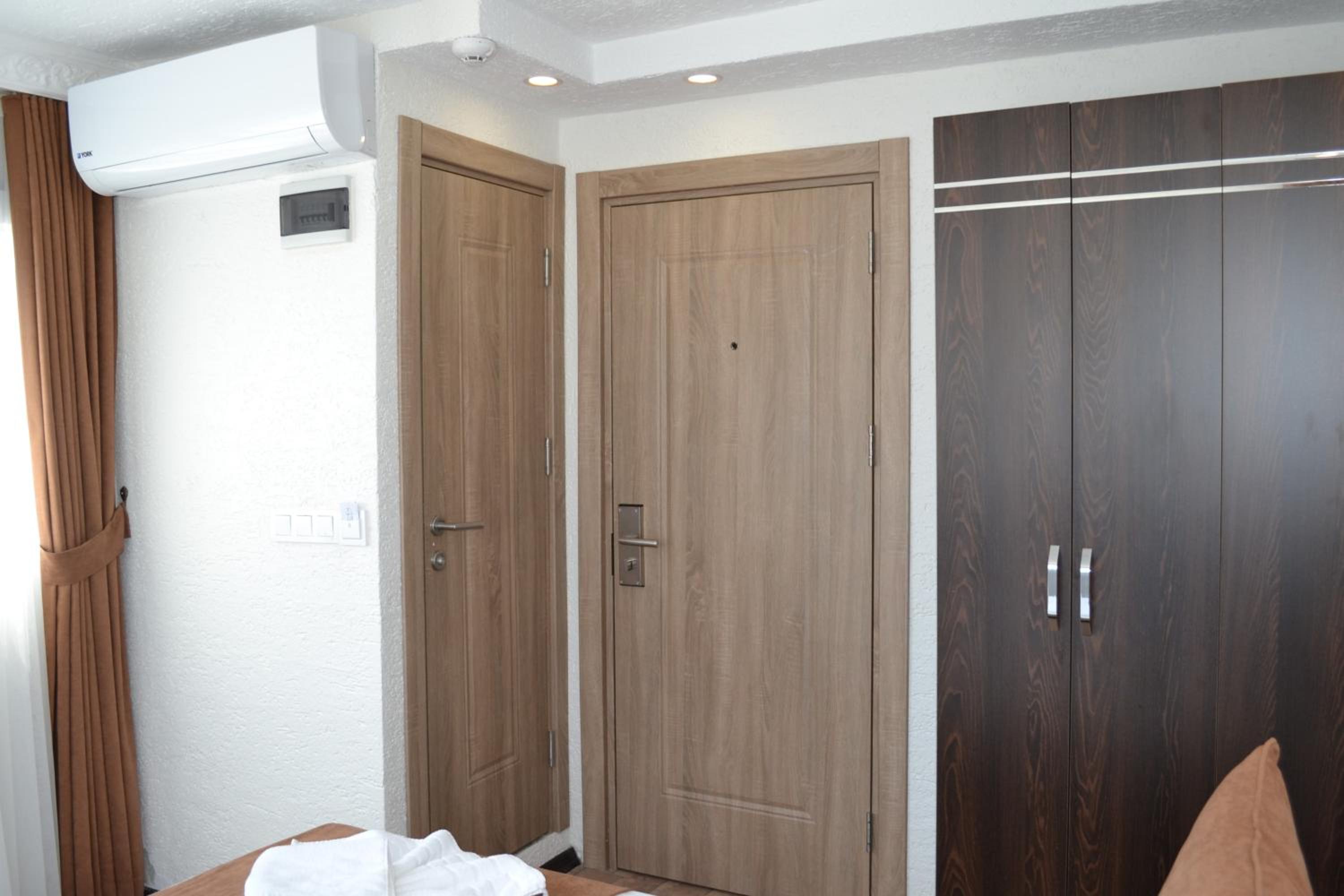 HOTEL GLOBAL 2022 becomes GLOBAL OTEL 2022. - Image 74