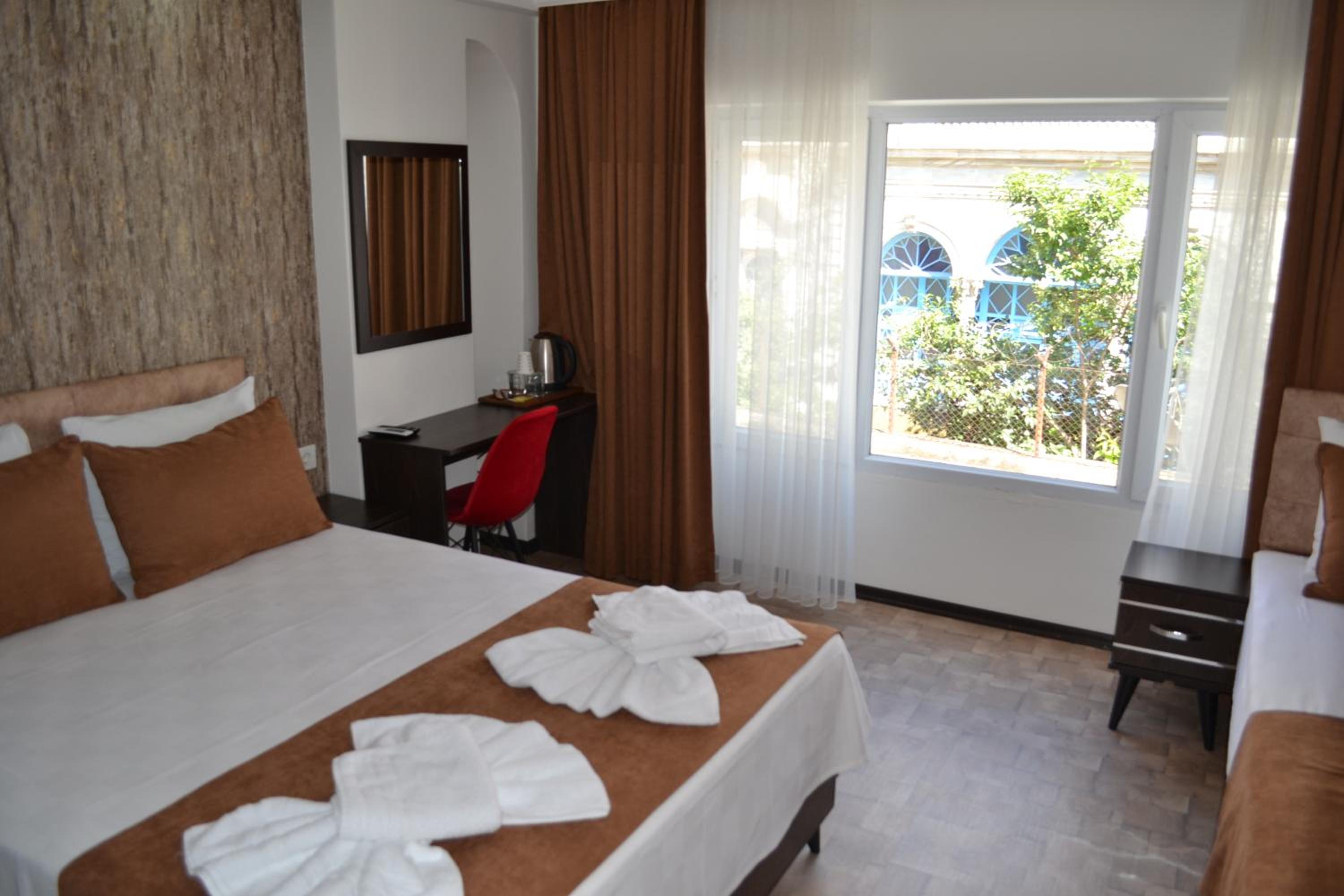 HOTEL GLOBAL 2022 becomes GLOBAL OTEL 2022. - Image 79