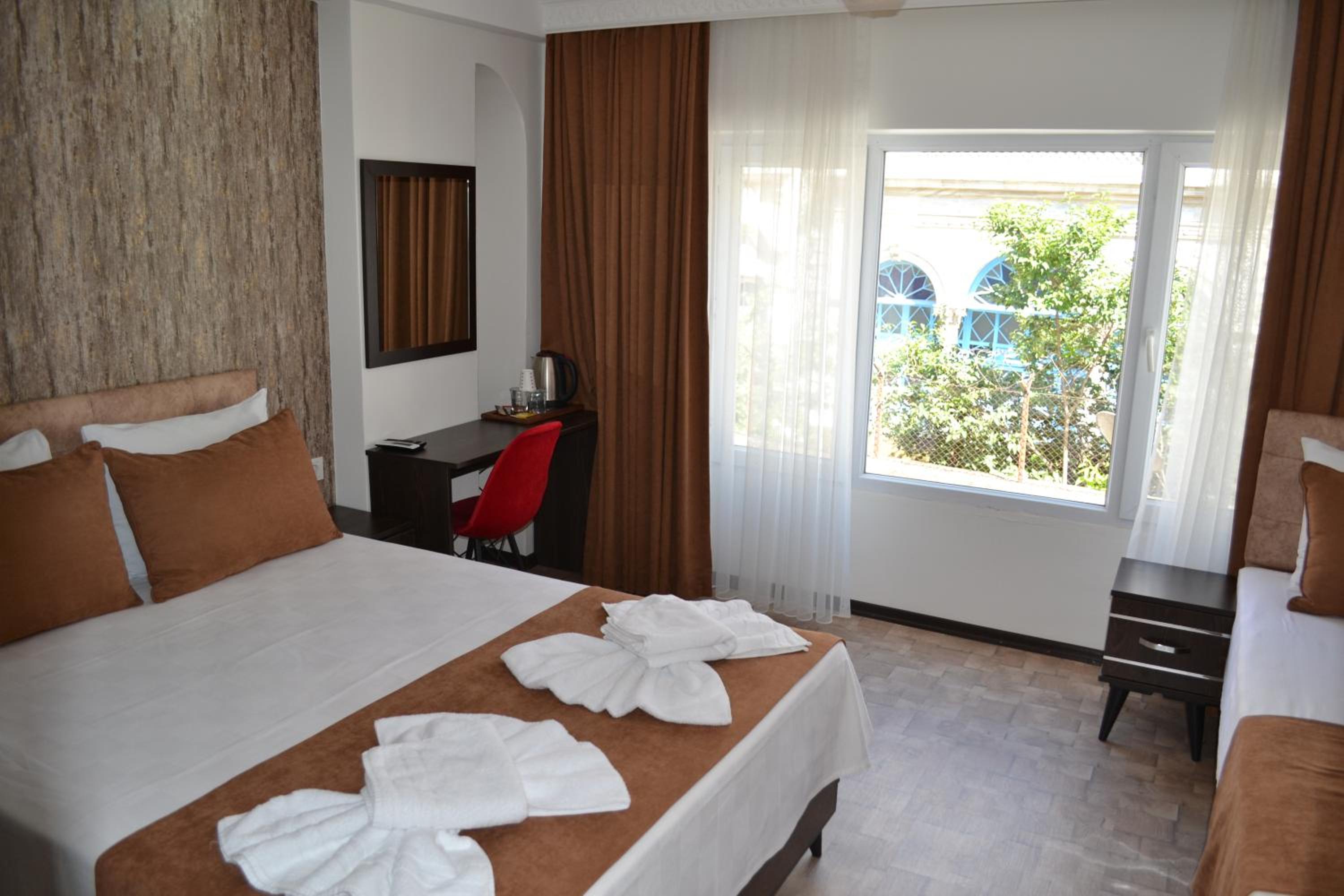 HOTEL GLOBAL 2022 becomes GLOBAL OTEL 2022. - Image 78