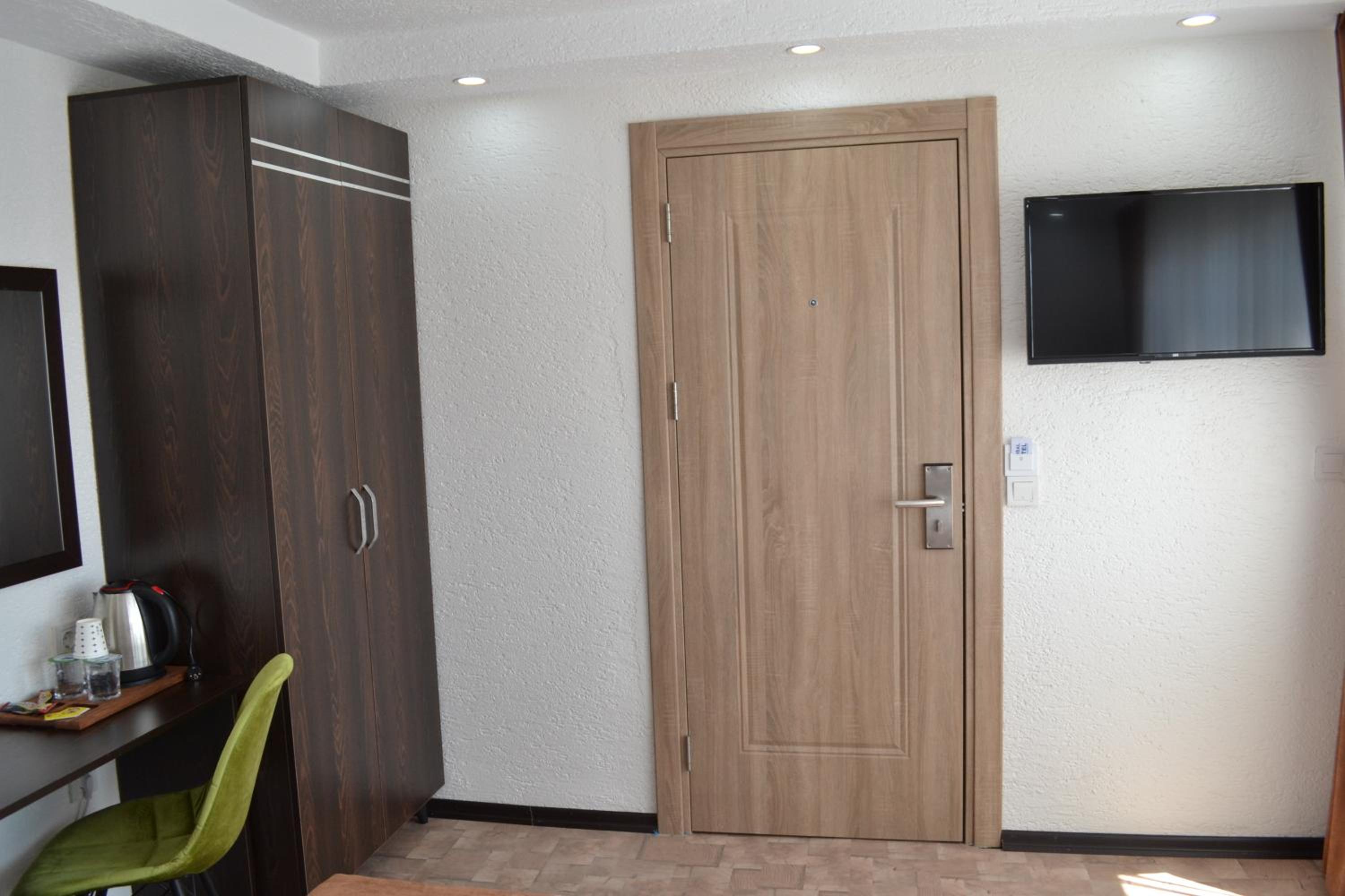 HOTEL GLOBAL 2022 becomes GLOBAL OTEL 2022. - Image 85