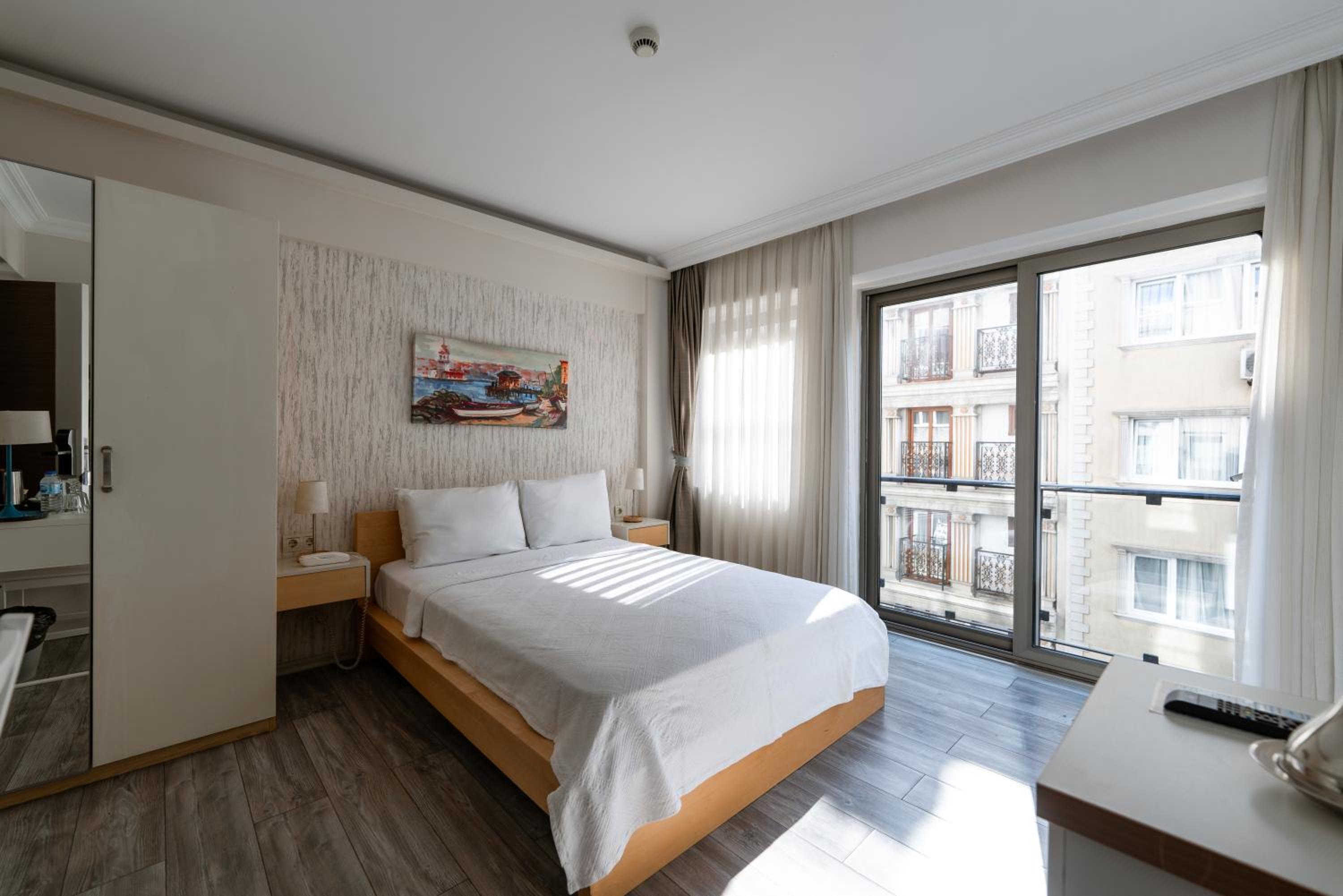 Elanaz Hotel - Image 19