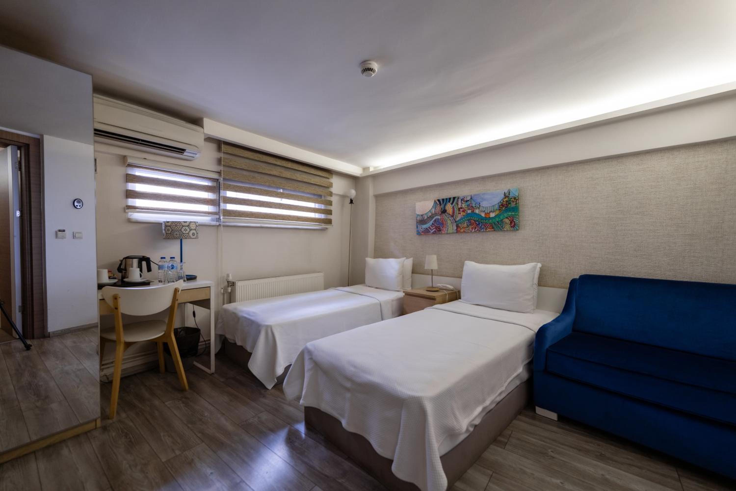 Elanaz Hotel - Image 49