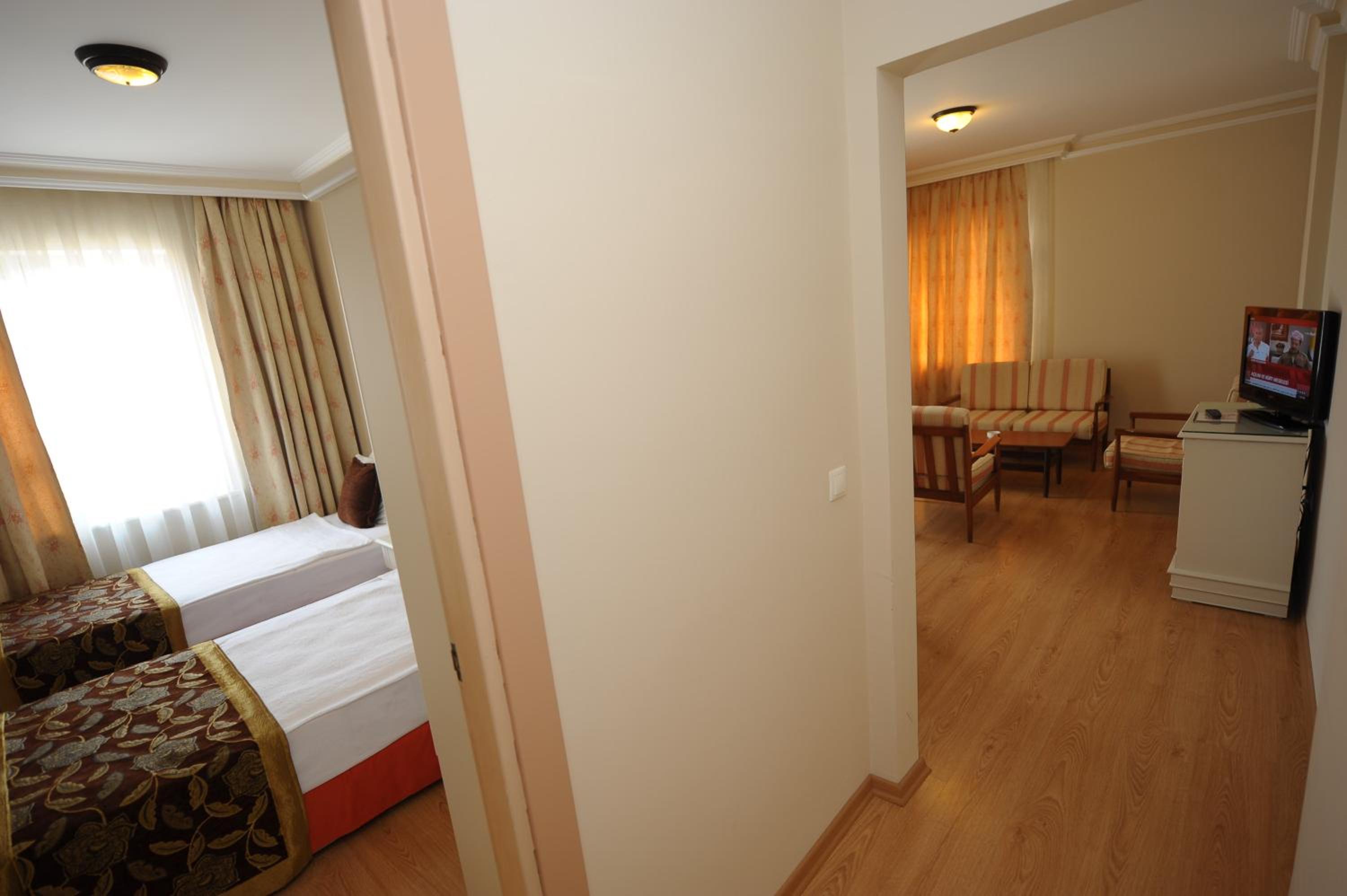 Suite Laguna Otel - Image 48