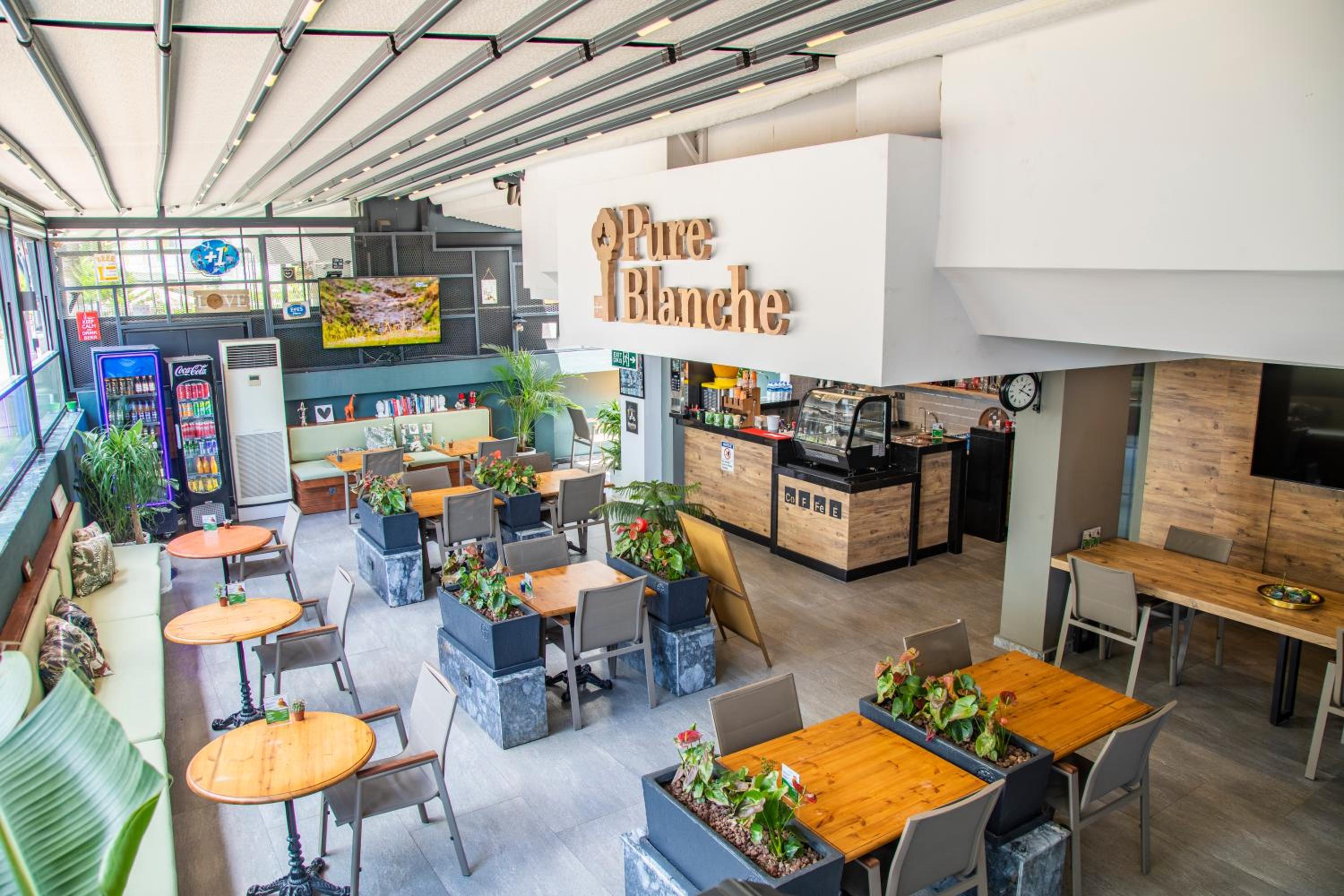 Pure Blanche Hotel - Image 24