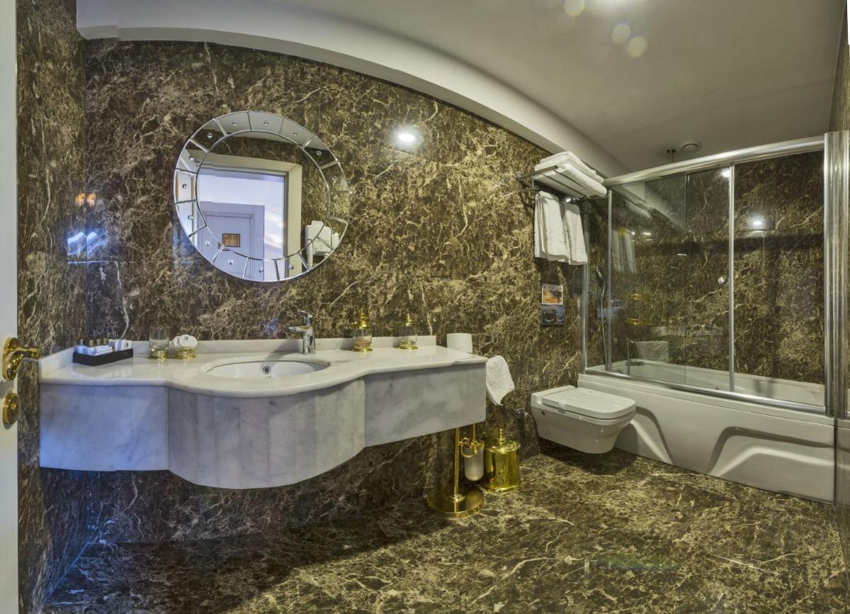 Glorious Otel - Image 93