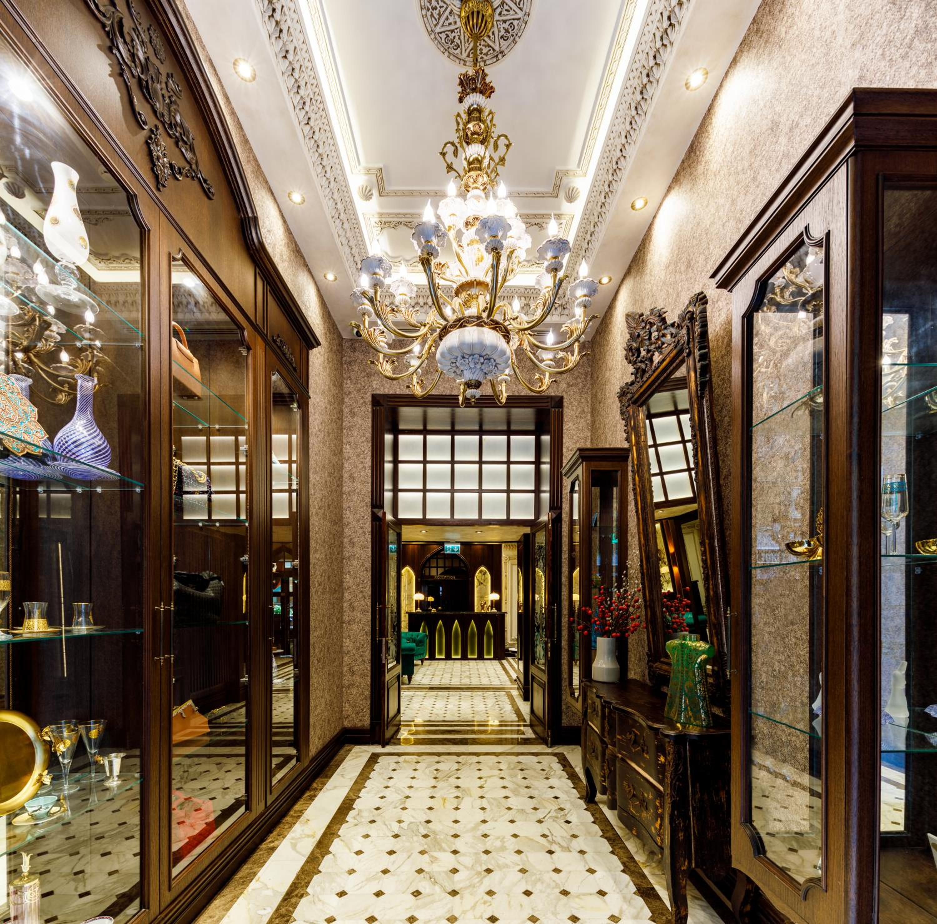 Cronton Design Hotel - Image 19