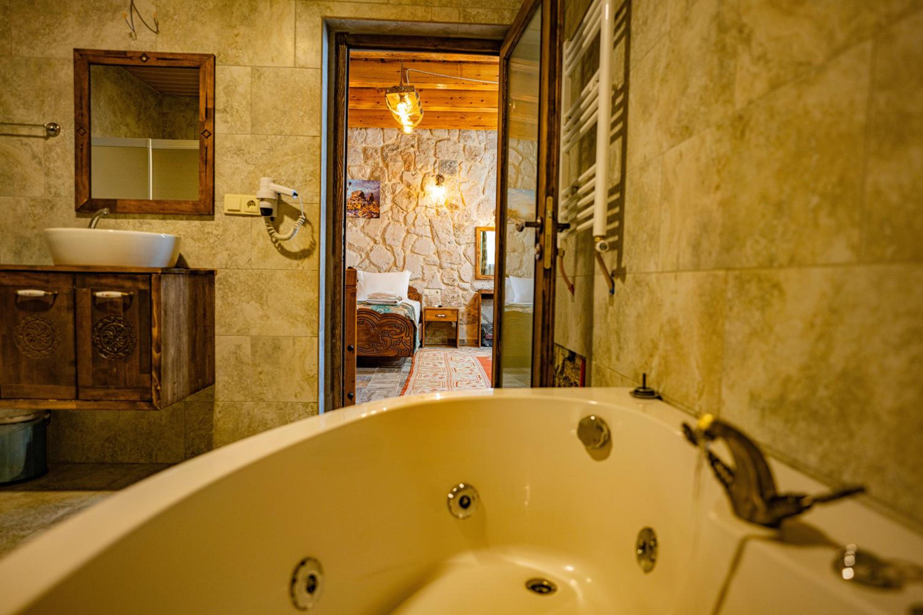 Cappadocia Caves Hotel - Image 28