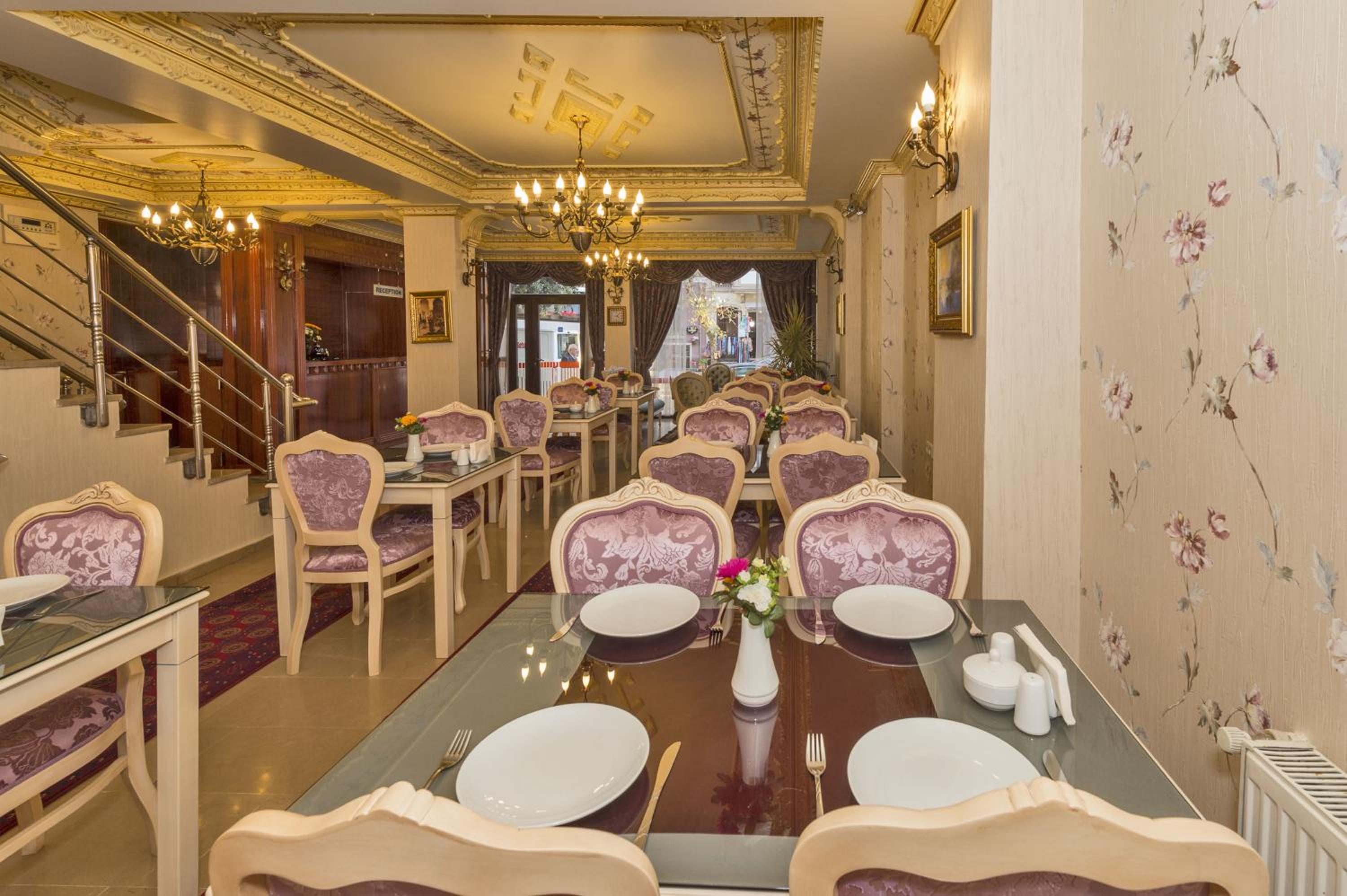 Istanbul Holiday Hotel - Image 10