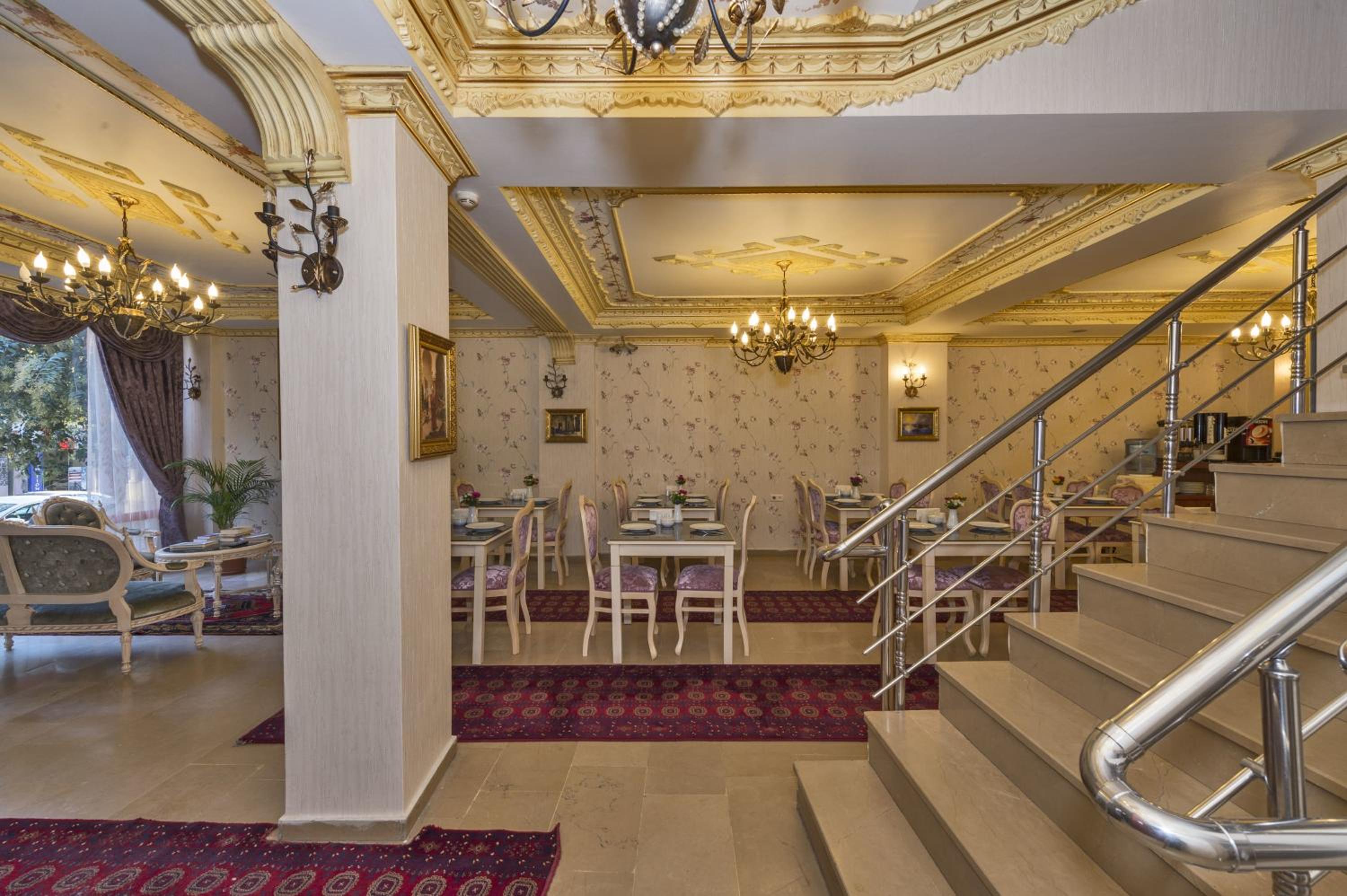 Istanbul Holiday Hotel - Image 31