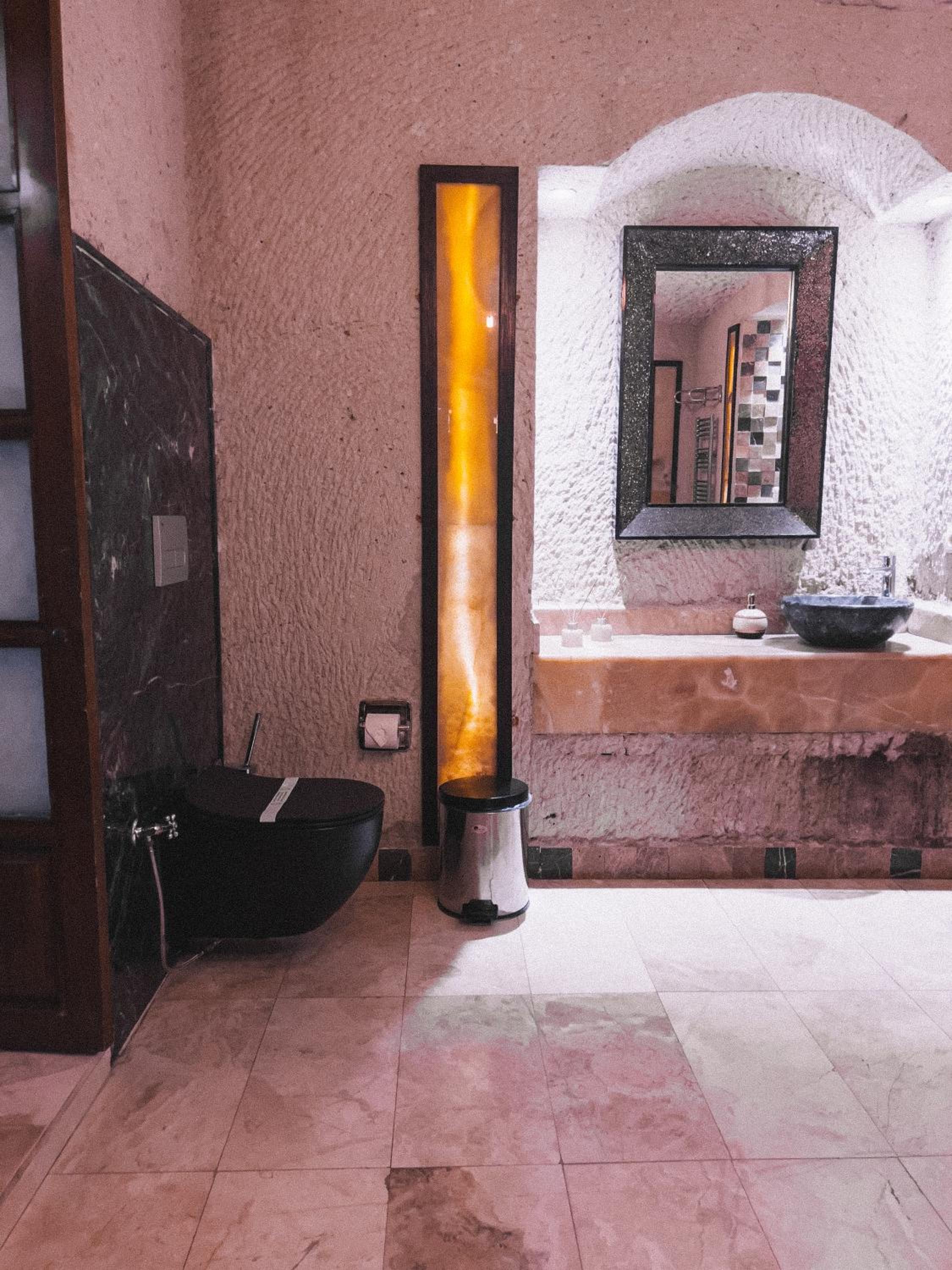 Local Cave House Hotel - Image 49