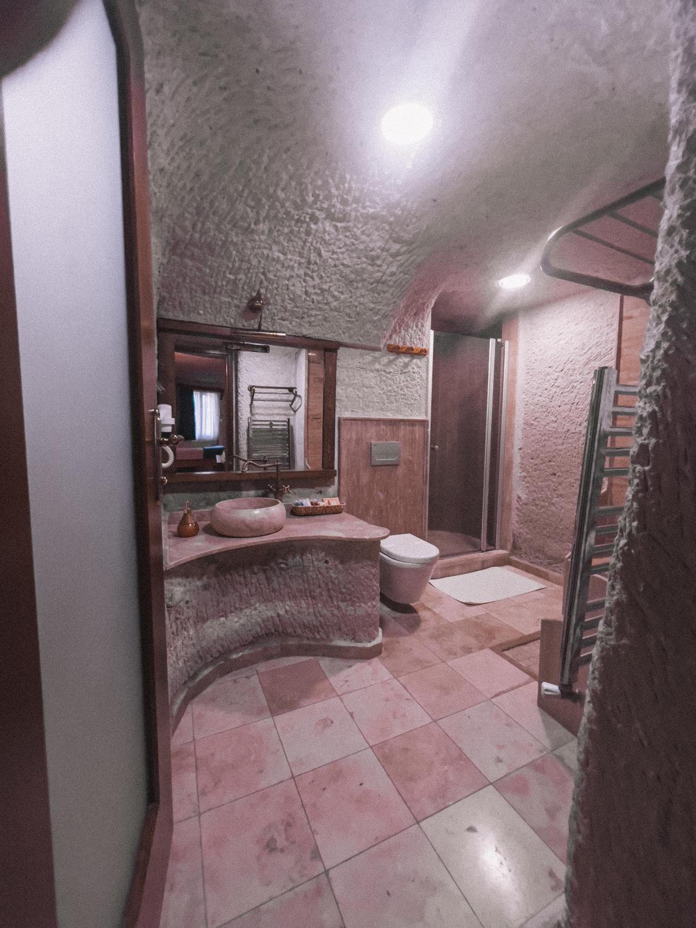 Local Cave House Hotel - Image 62