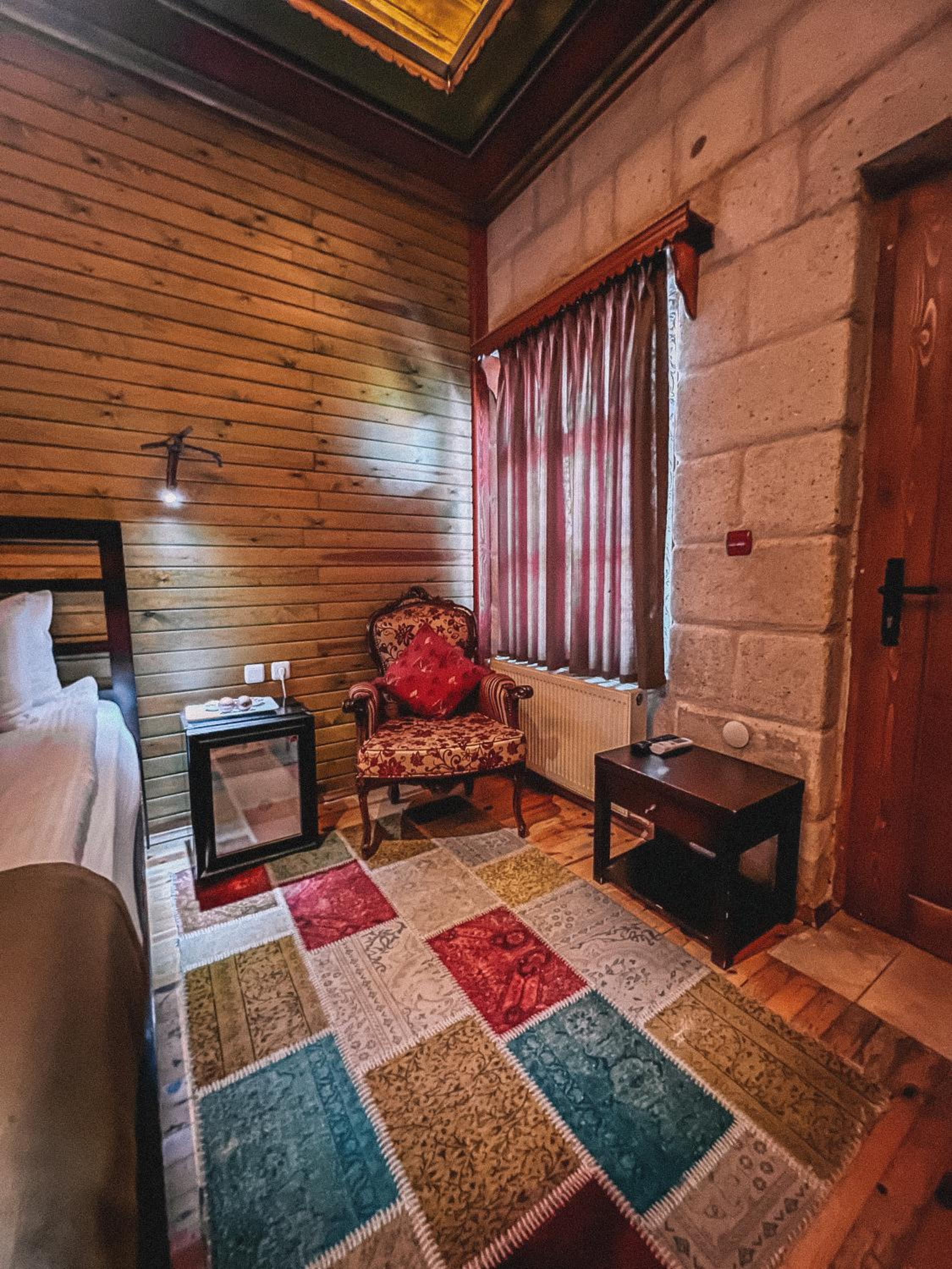 Local Cave House Hotel - Image 64