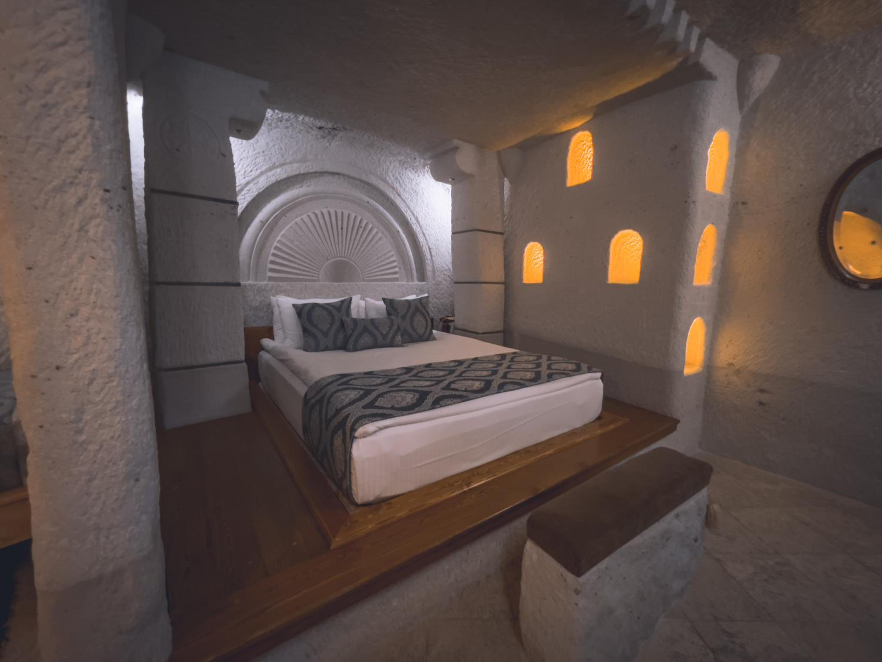 Local Cave House Hotel - Image 111