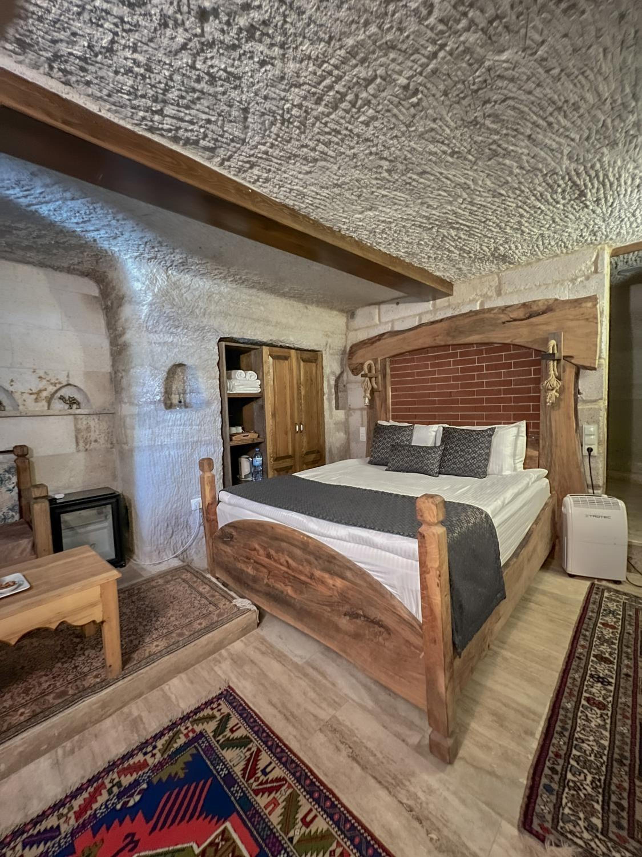 Local Cave House Hotel - Image 134