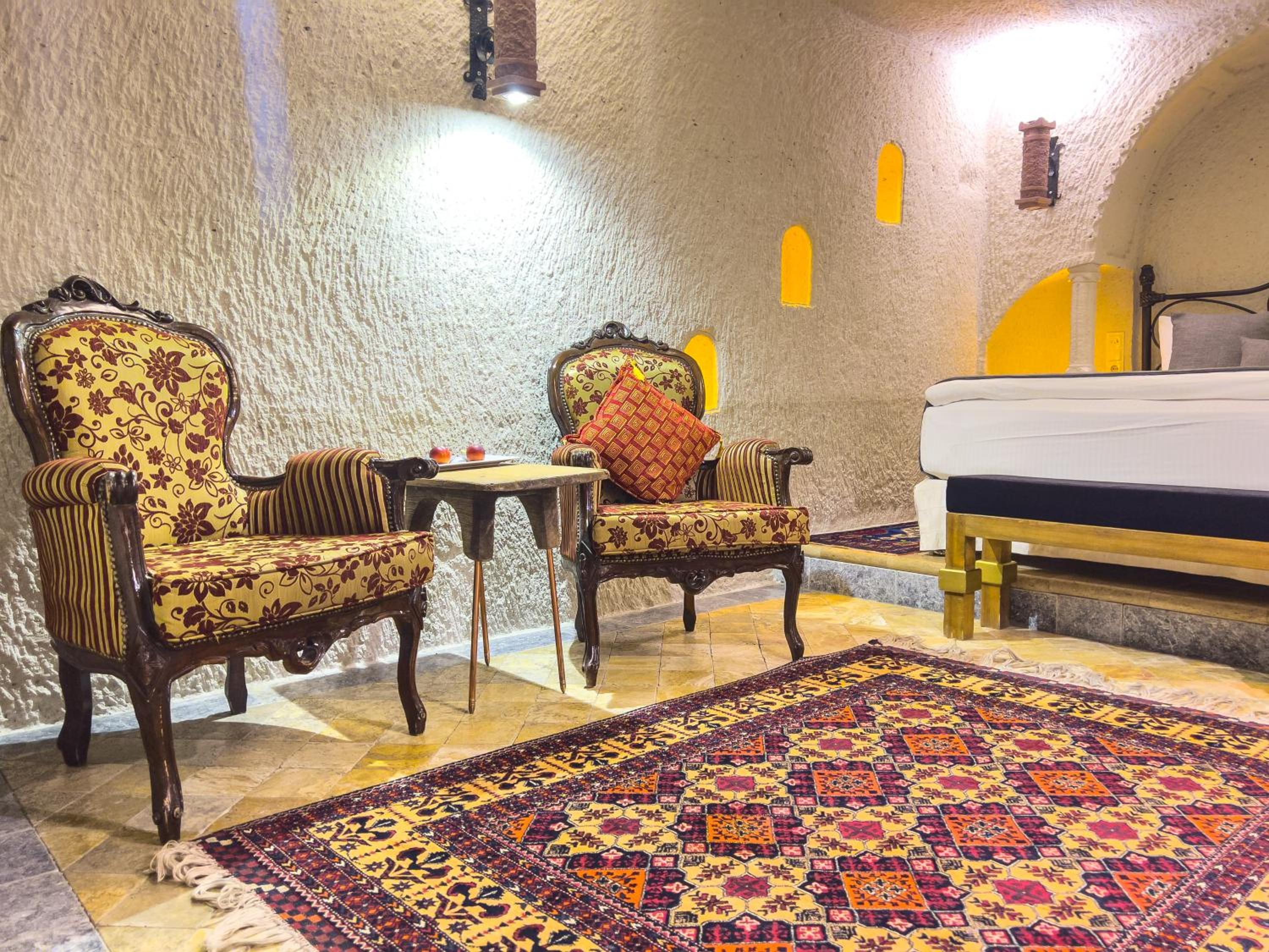 Local Cave House Hotel - Image 89