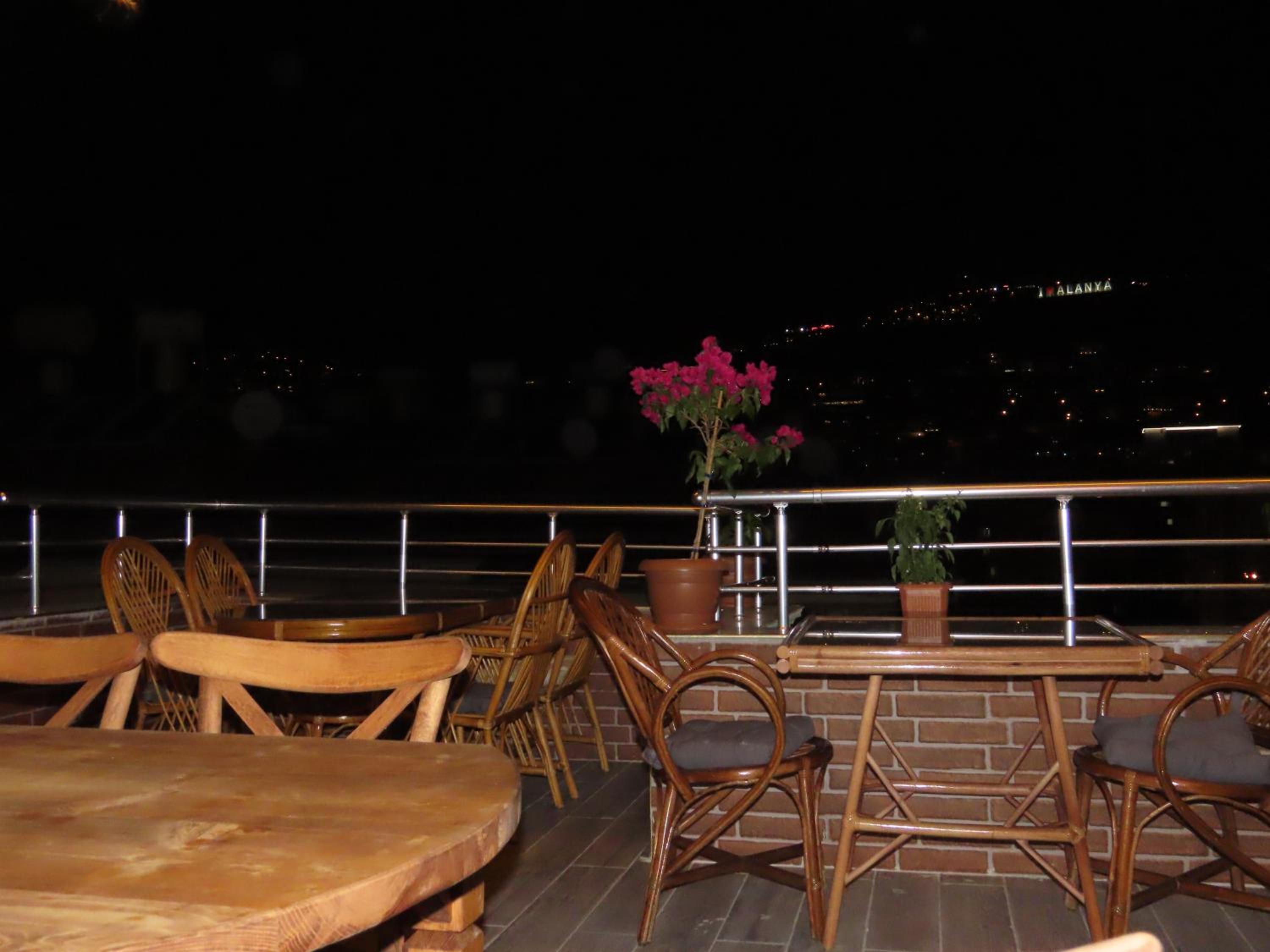 Kadeer Hotel - Image 44