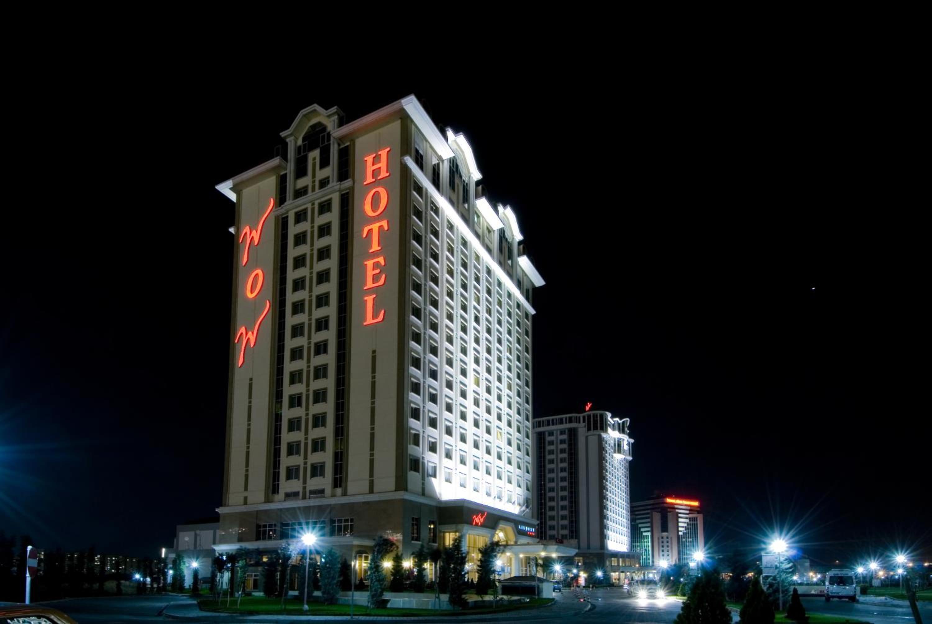 WOW Airport Hotel - Image 23