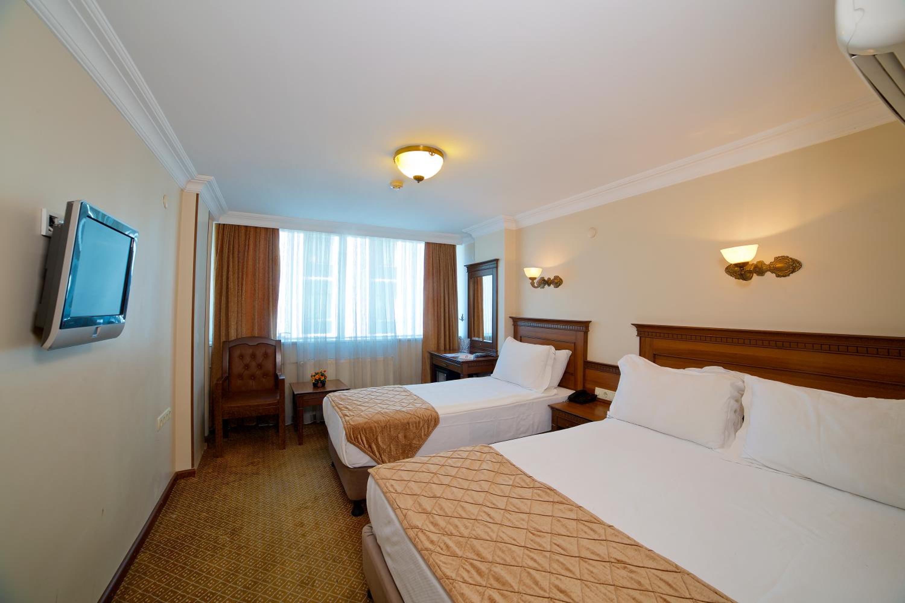 Grand Unal Otel - Image 36