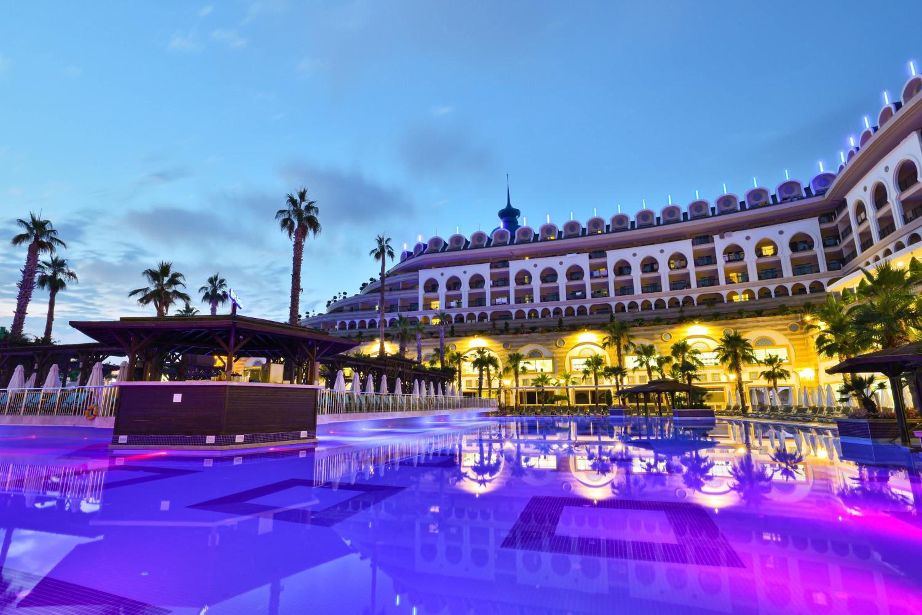 Crystal Sunset Luxury Resort & Spa - Ultimate All Inclusive - Image 33