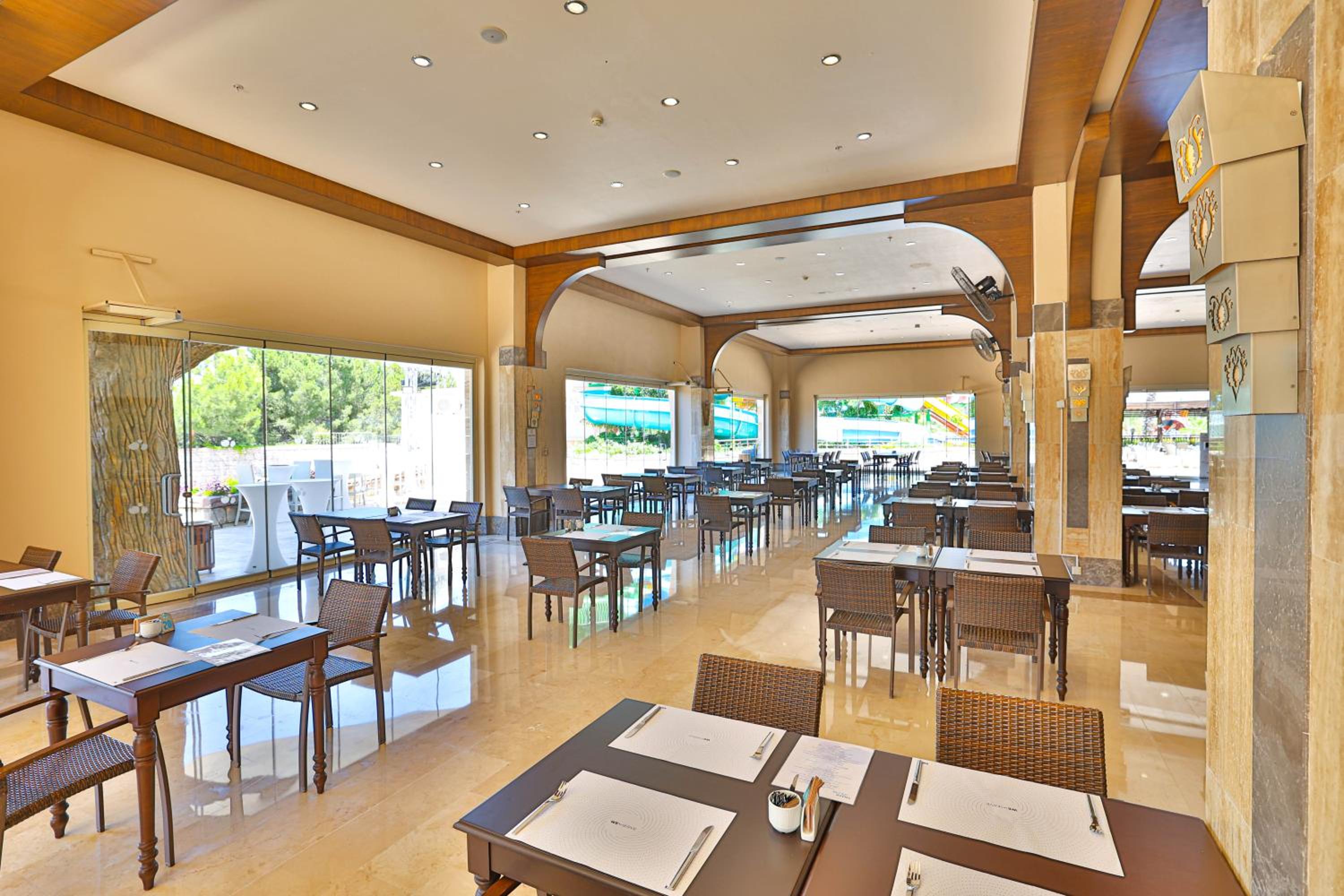 Crystal Sunset Luxury Resort & Spa - Ultimate All Inclusive - Image 12