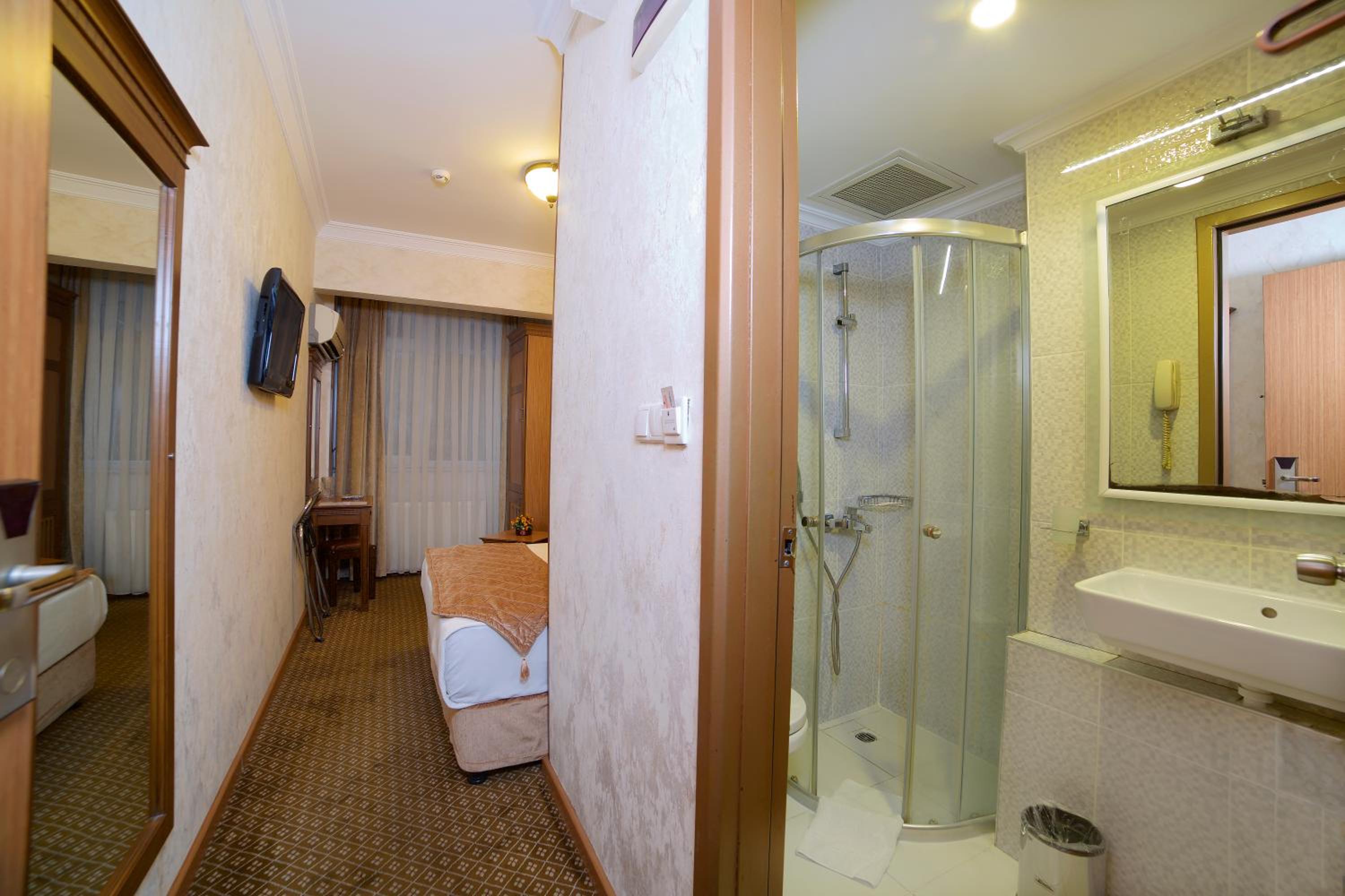 Grand Unal Otel - Image 41