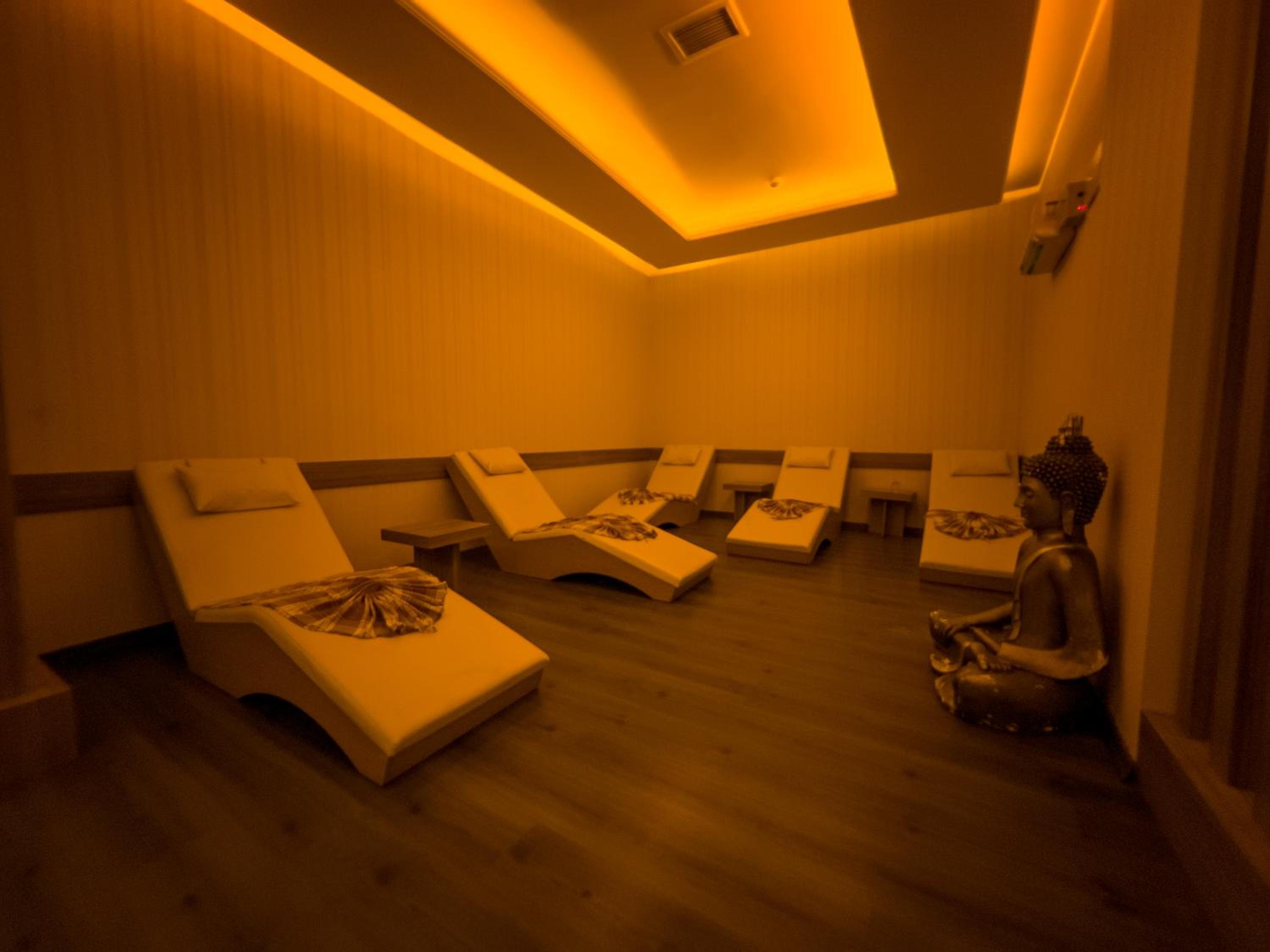 AQI Hydros Club - Image 24