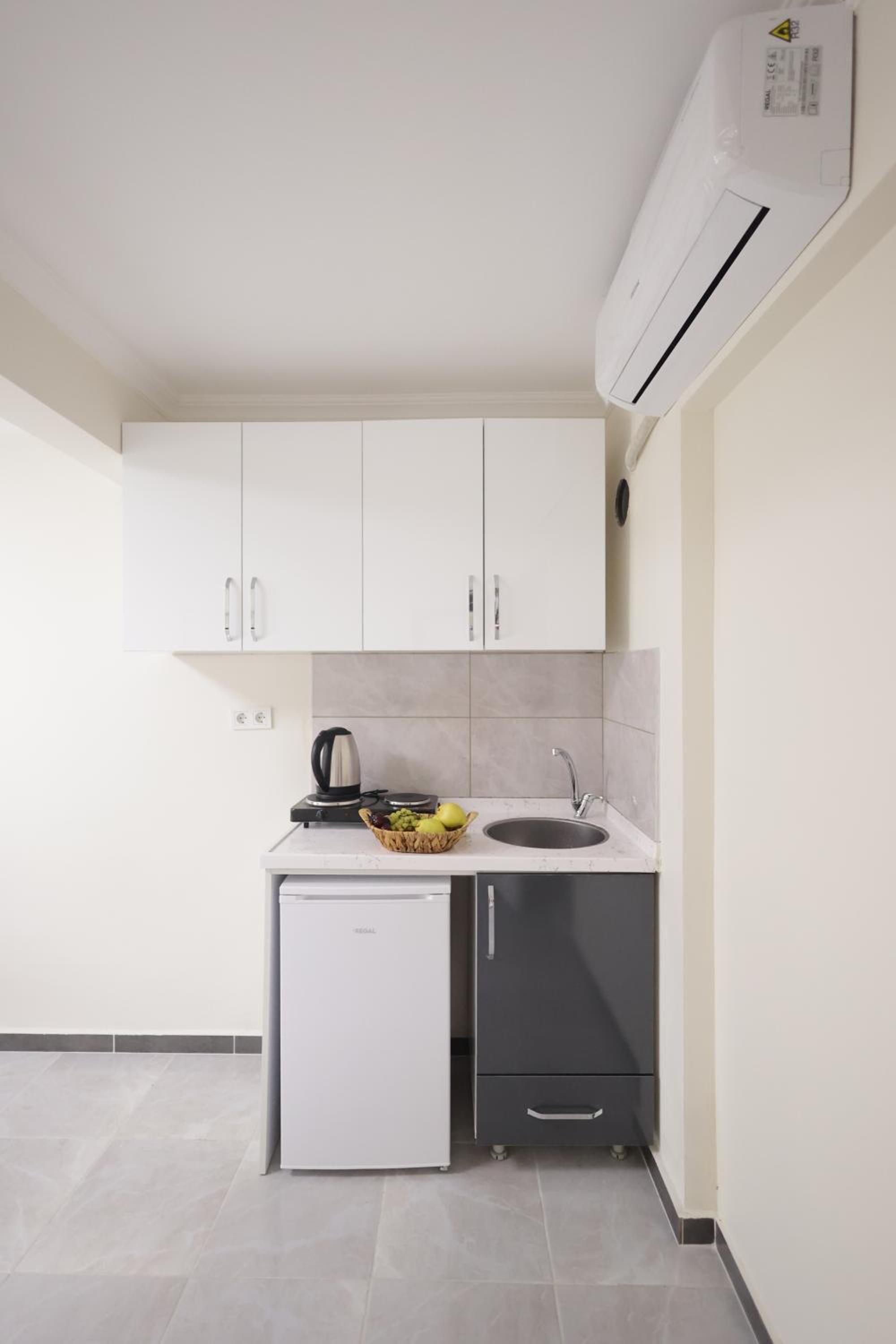Bonita Apart - Image 5