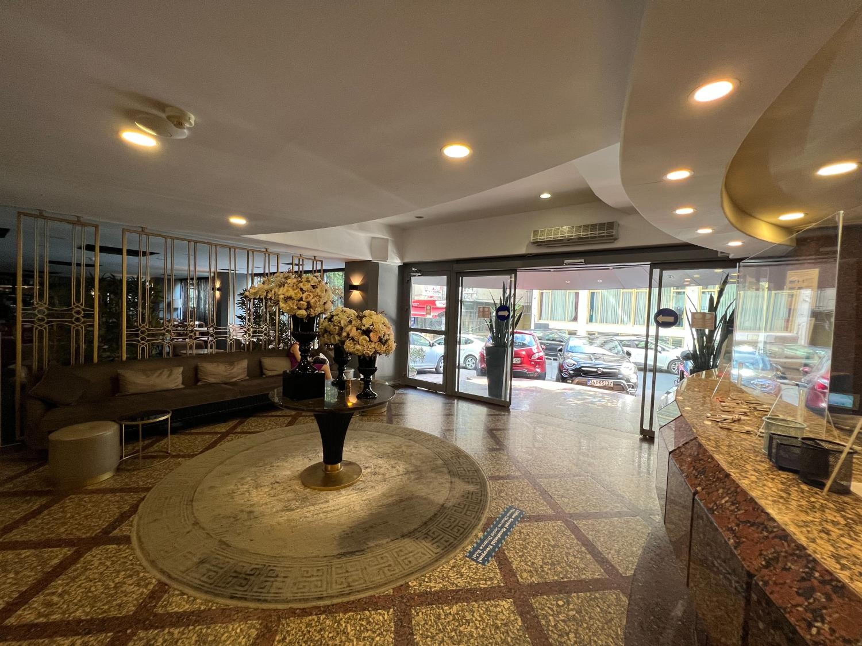 All Seasons Hotel - Image 31
