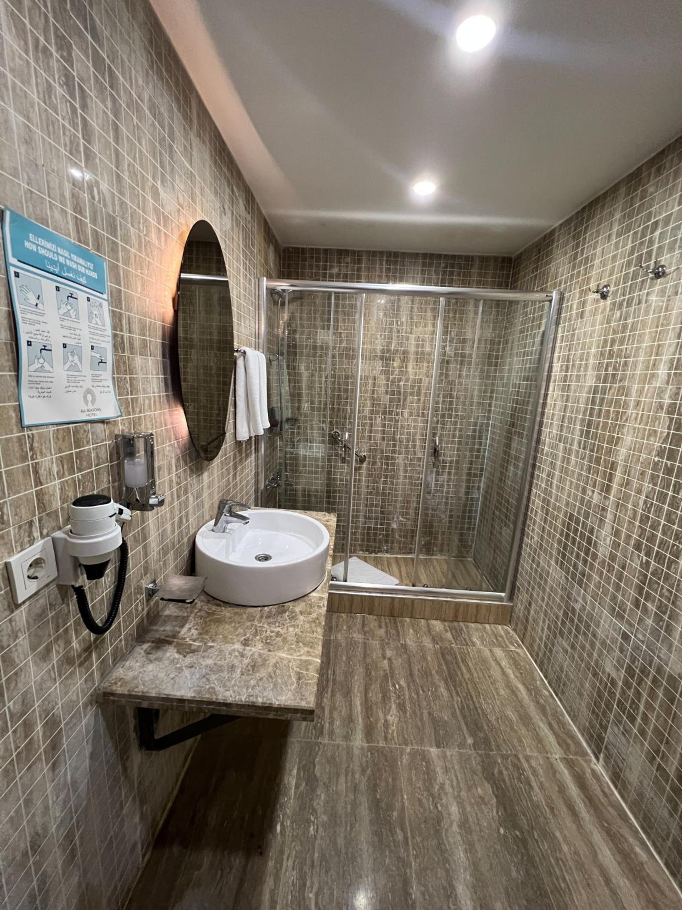 All Seasons Hotel - Image 35