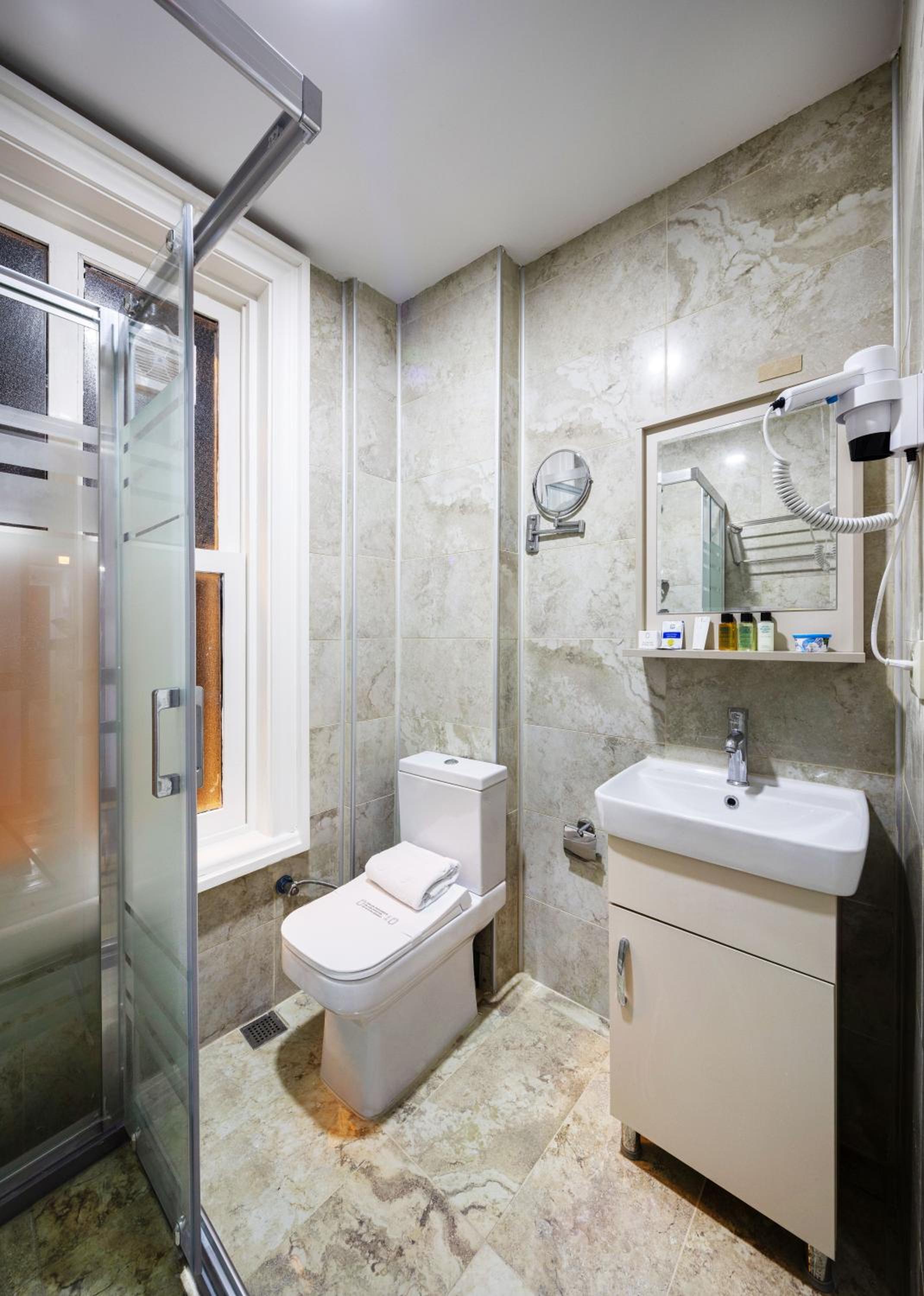 HOME QUALITY HOTEL - Image 16