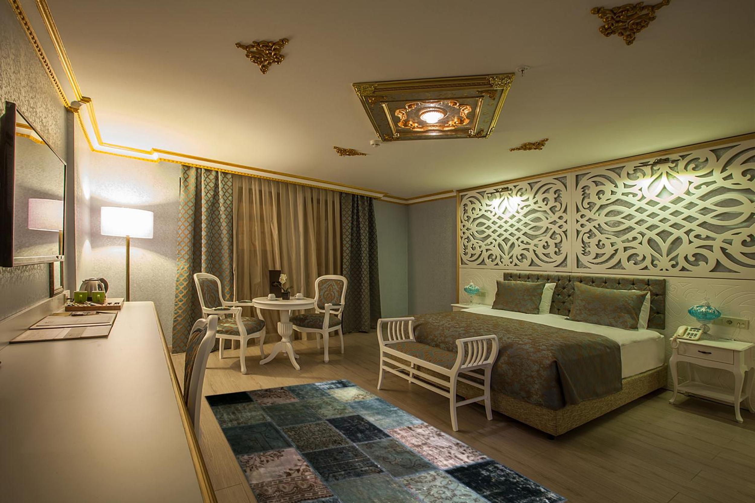Empire Suite Hotel - Image 63