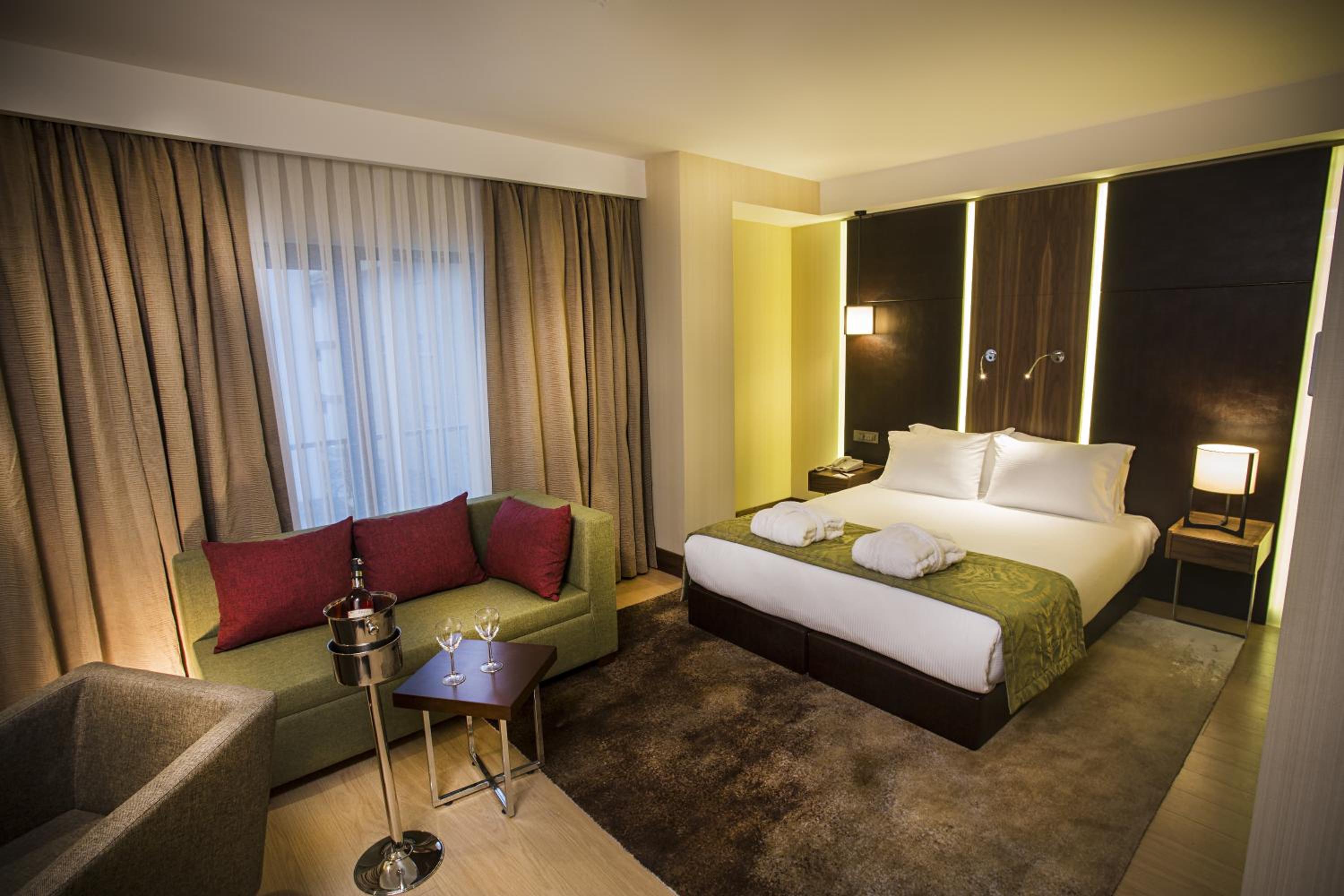 Ramada by Wyndham İstanbul Florya - Image 9