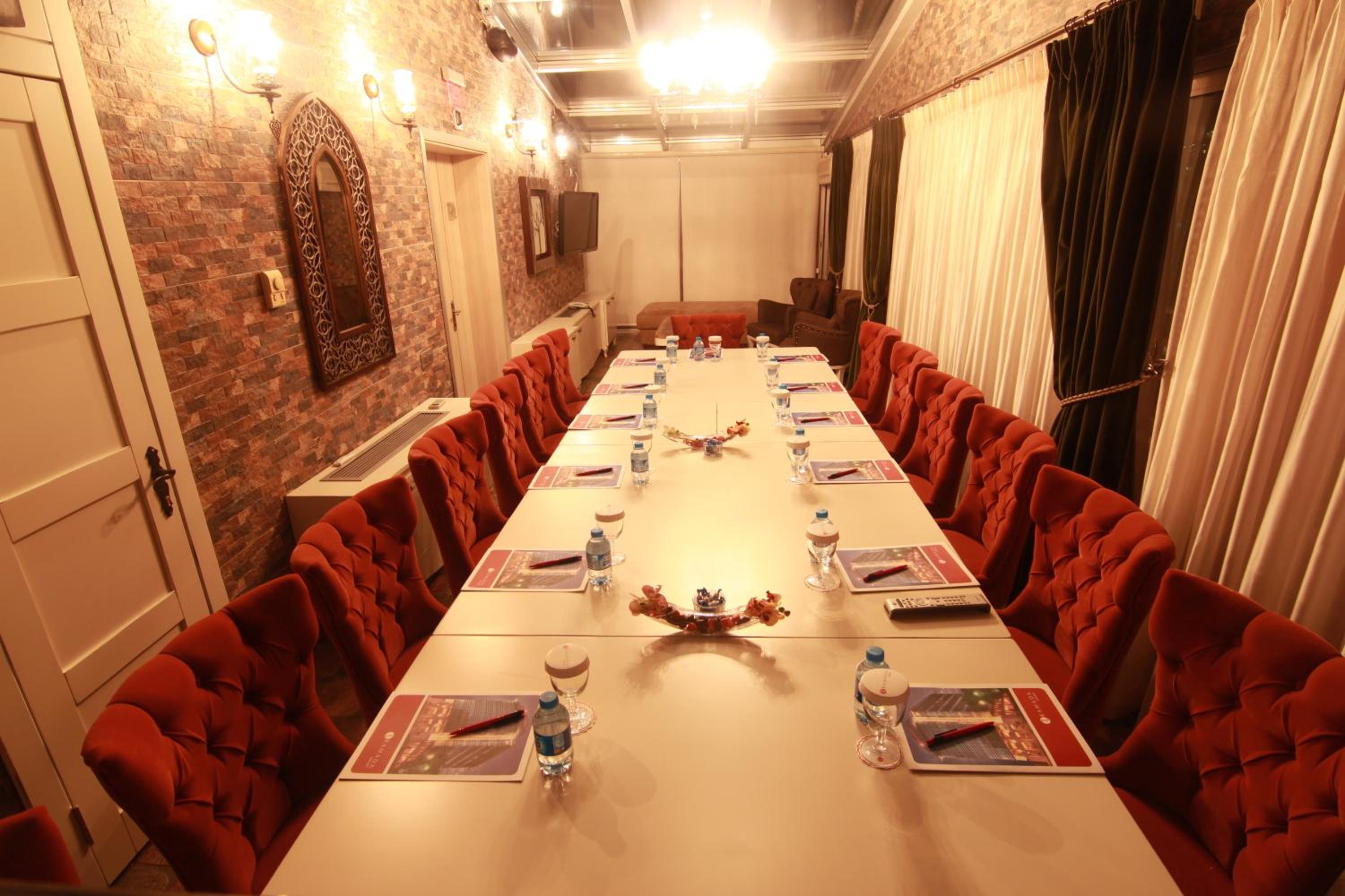 Ramada by Wyndham Ankara - Image 8